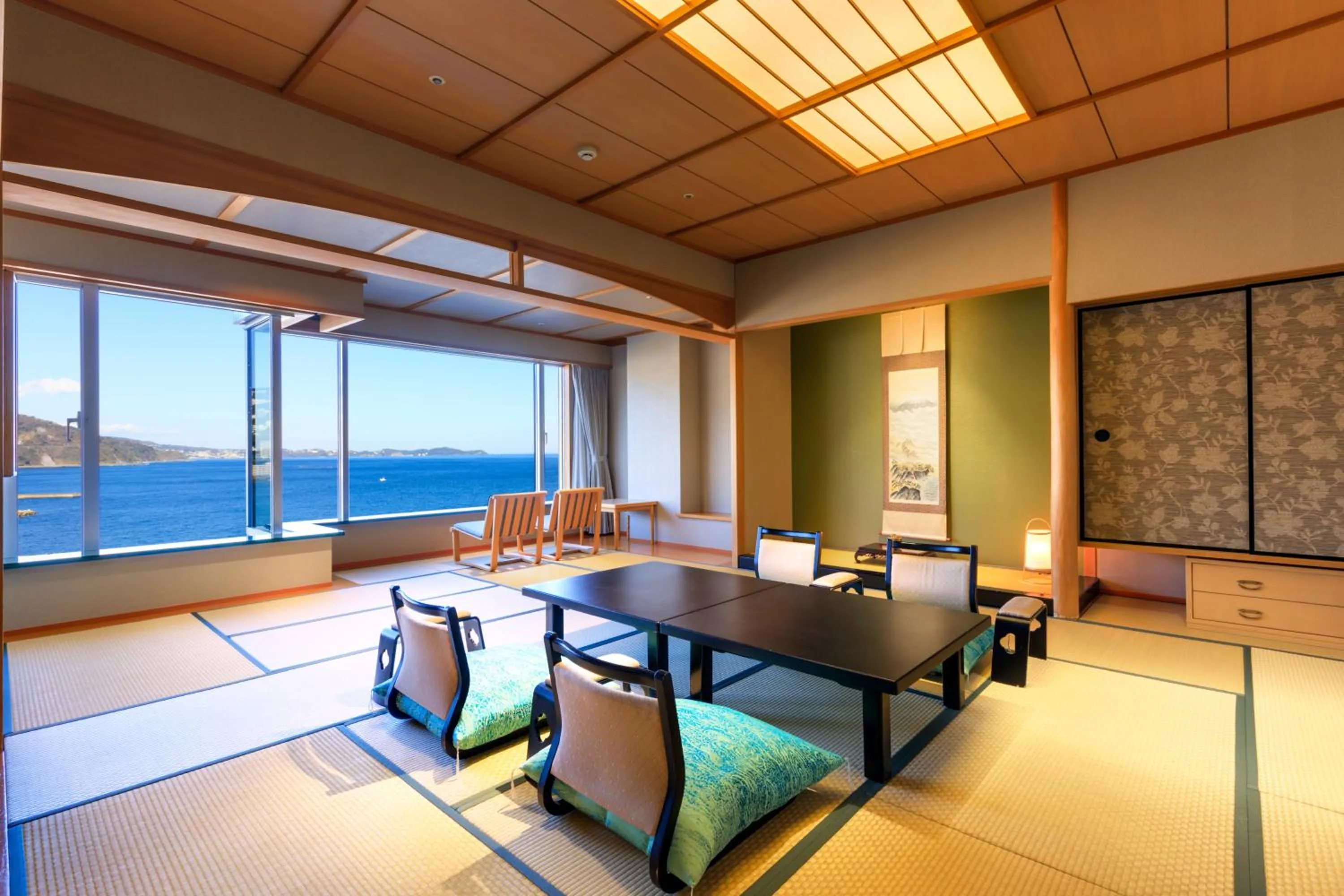 Tower Building　Ocean View Japanese style room in Atami Korakuen Hotel