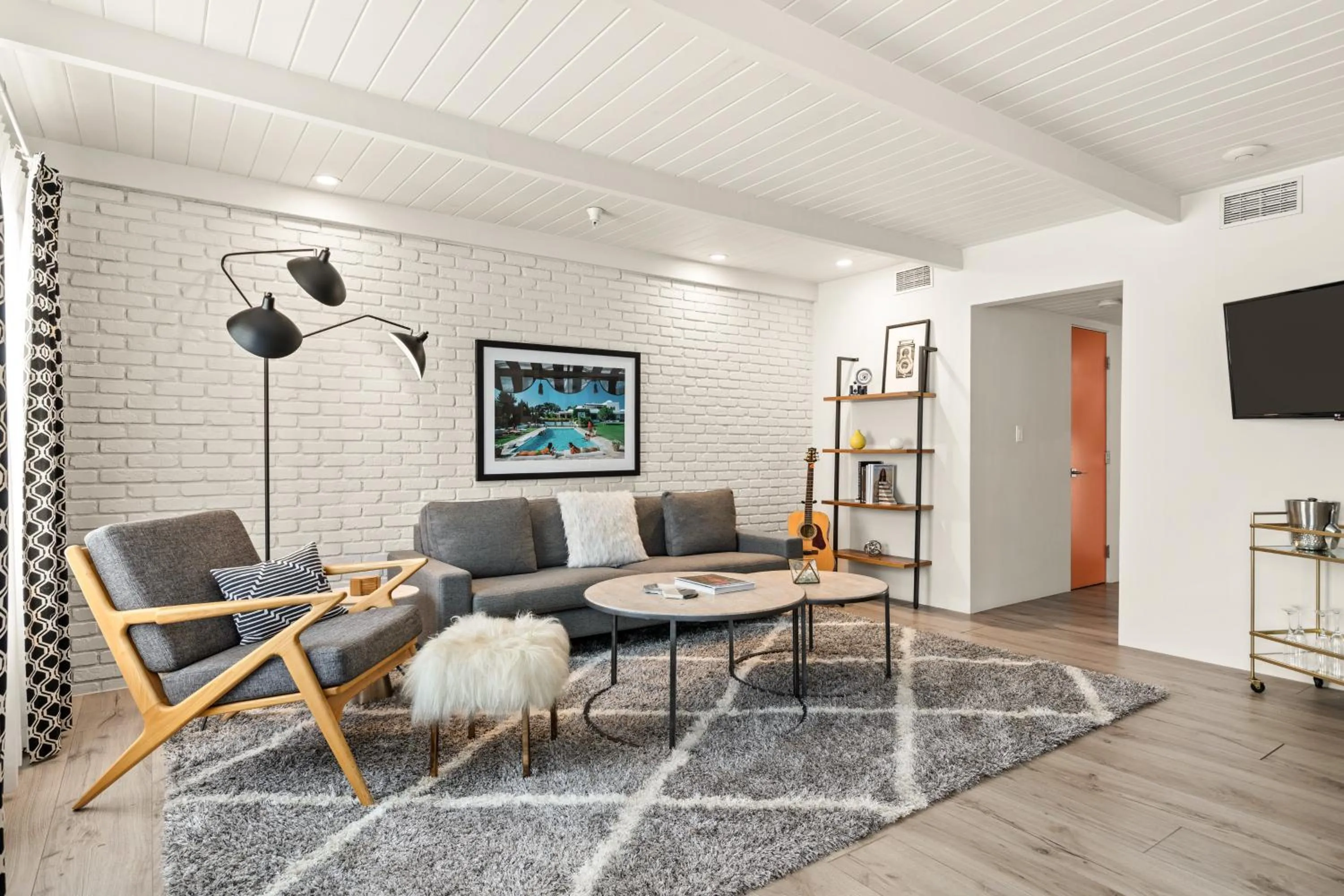 Two-Bedroom Suite in the Weekend Palm Springs