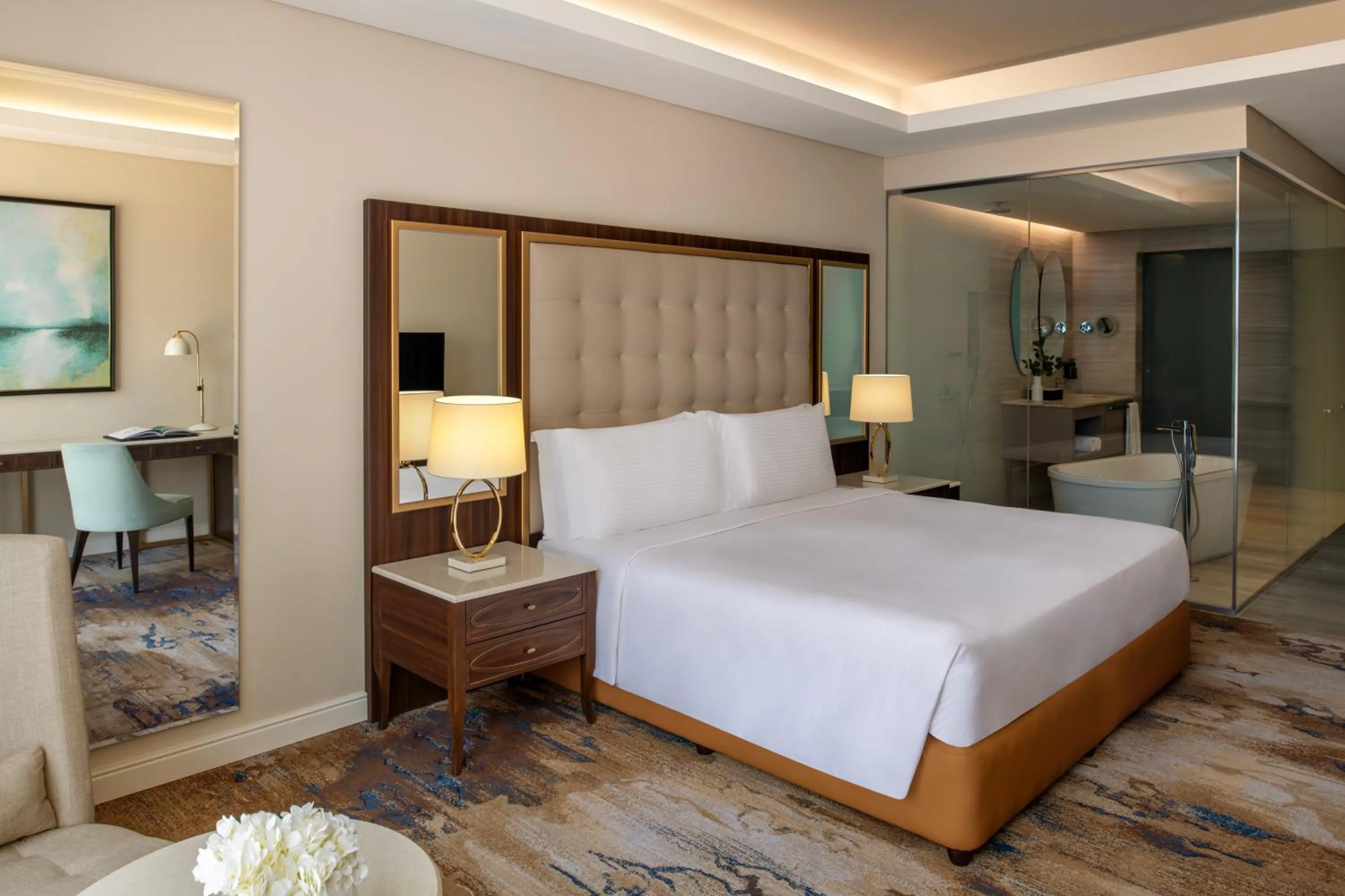 Deluxe 1 King in Dusit Doha Hotel