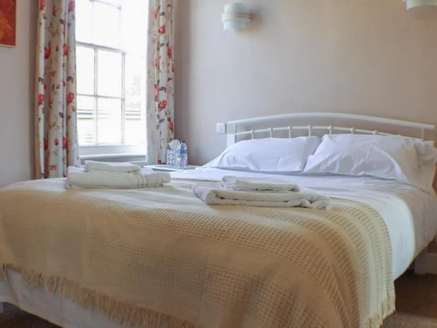 Standard Twin Room in Chapter Two Bar