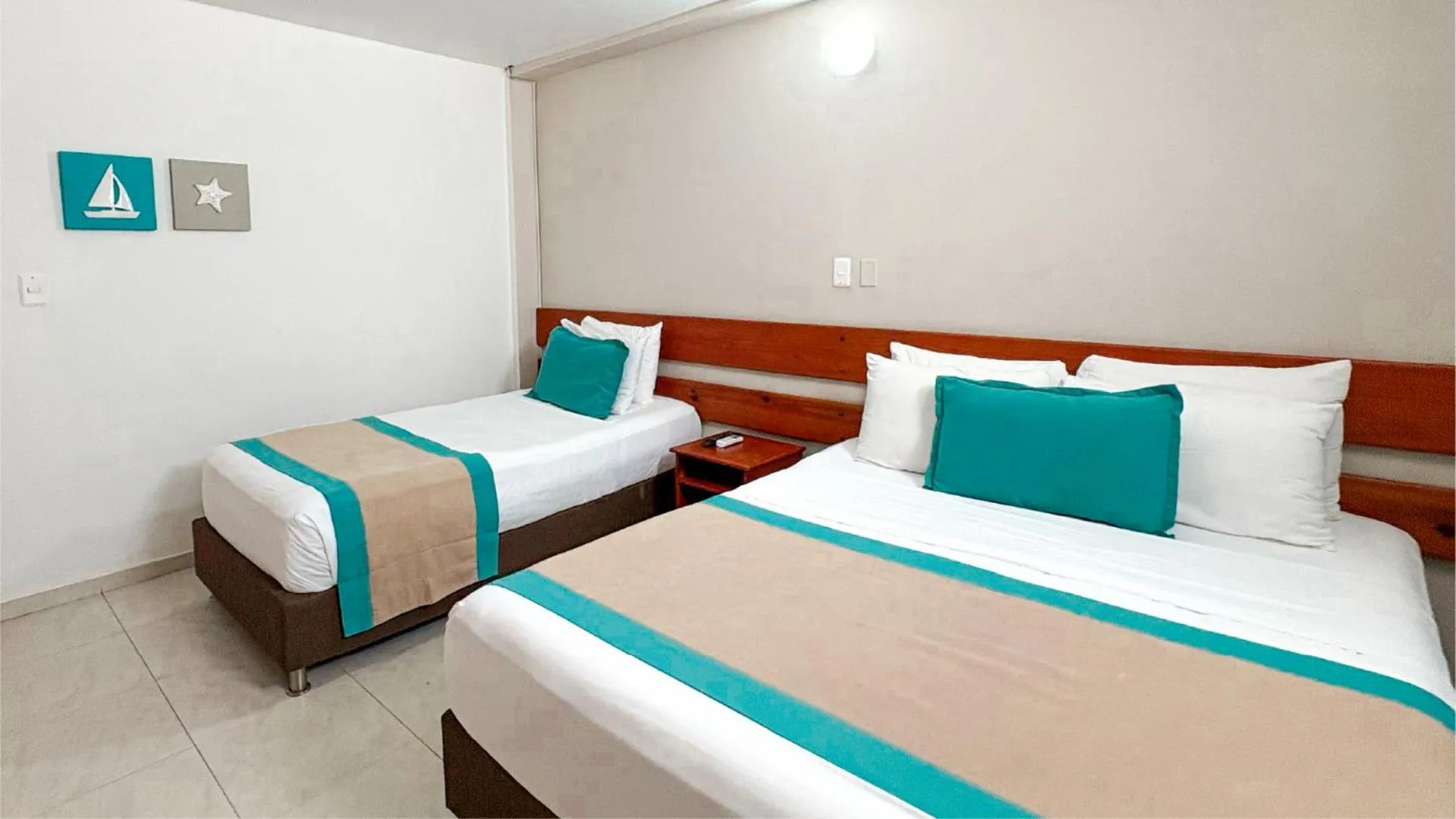 Triple Room in Hotel Portobelo beach