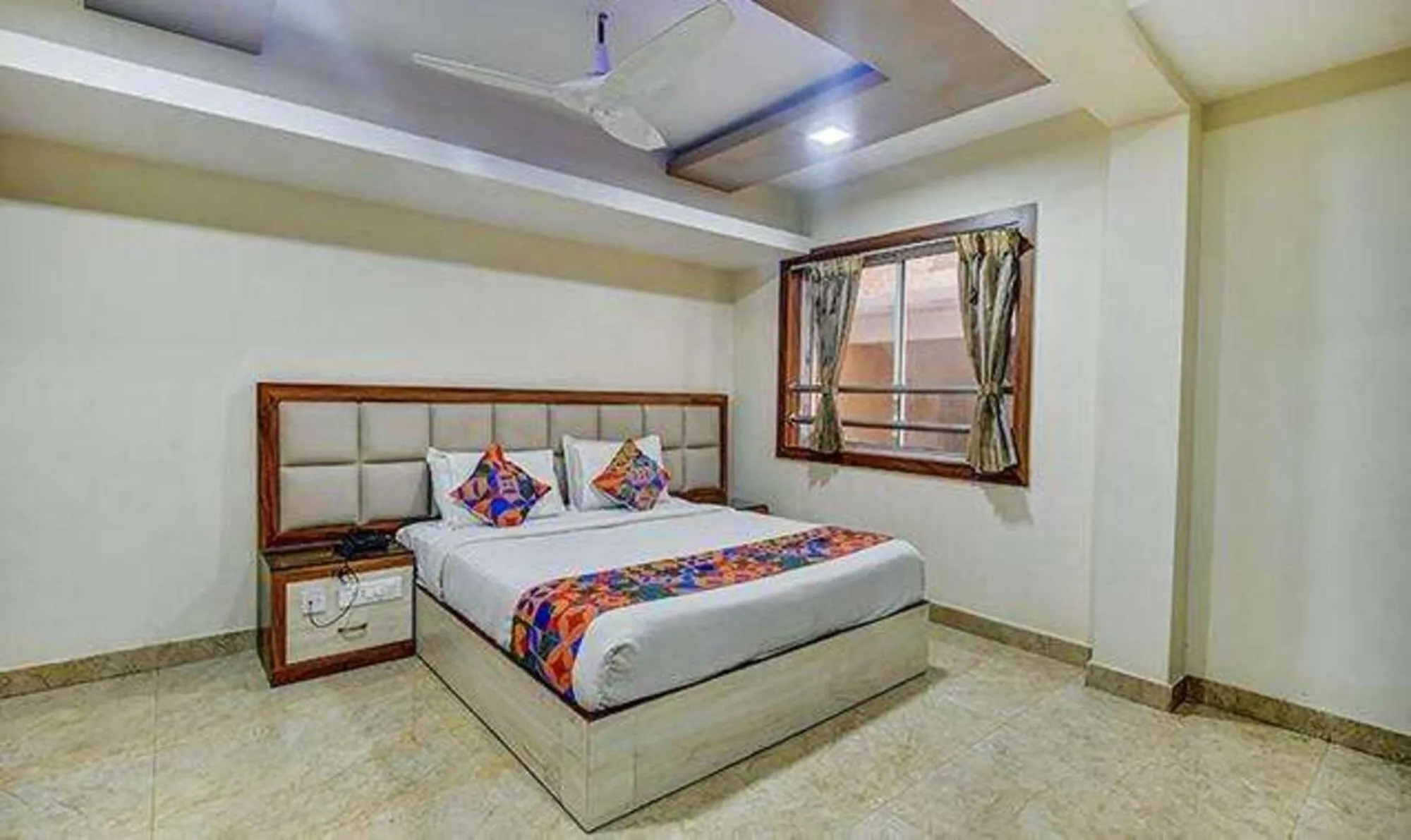 Deluxe Room - single occupancy in Fabhotel Chennai Palace - Nr Chennai Beach Railway Station