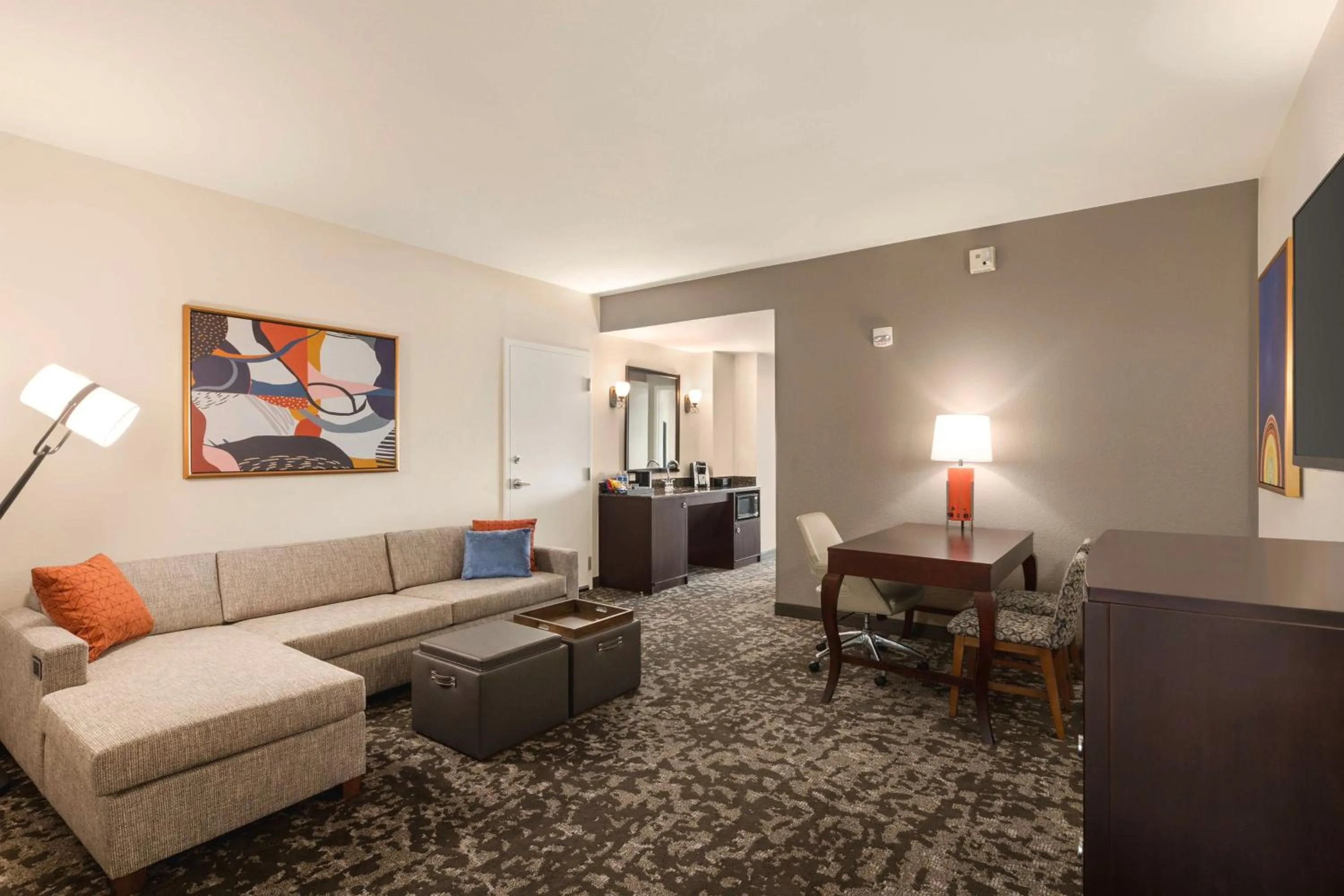 One-Bedroom Queen Suite with Bath Tub - Disability Access/Non-Smoking in Embassy Suites by Hilton Orlando Lake Buena Vista South