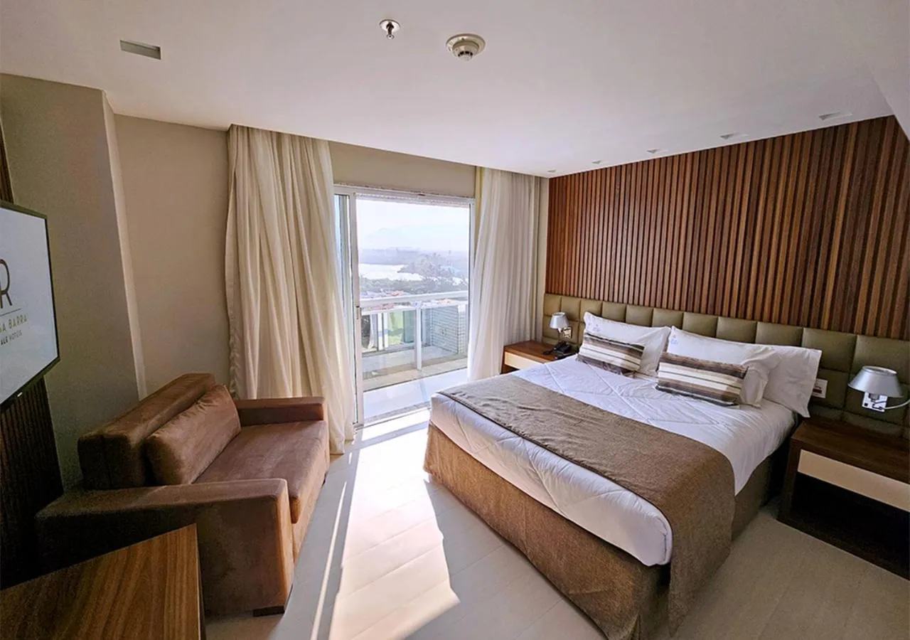 Master Suite with Front Ocean View and Balcony in Riale Brisa Barra