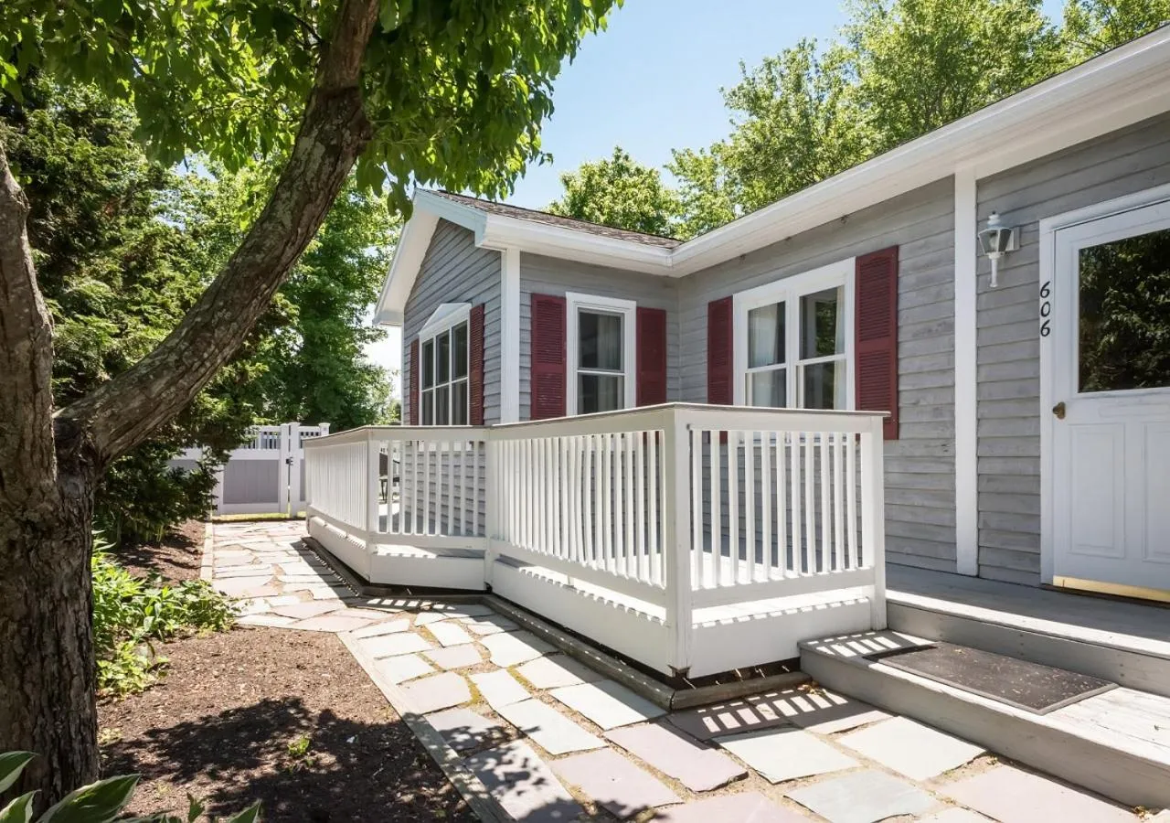 Two-Bedroom Cottage in Anchorage by the Sea