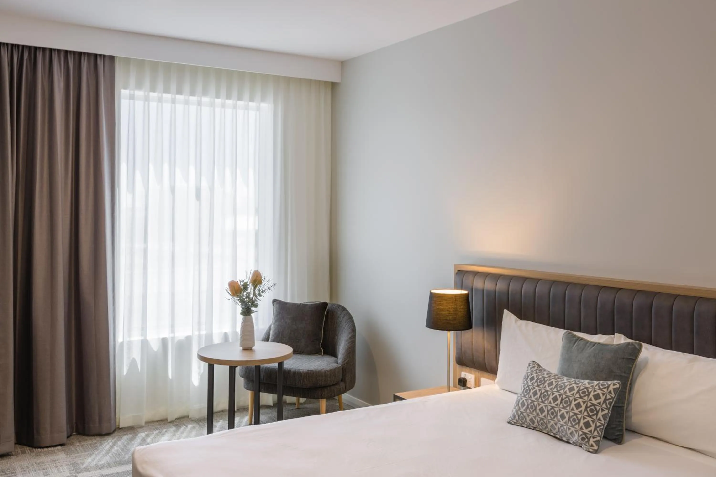 Superior King Room in Ingot Hotel Perth, an Ascend Collection Hotel