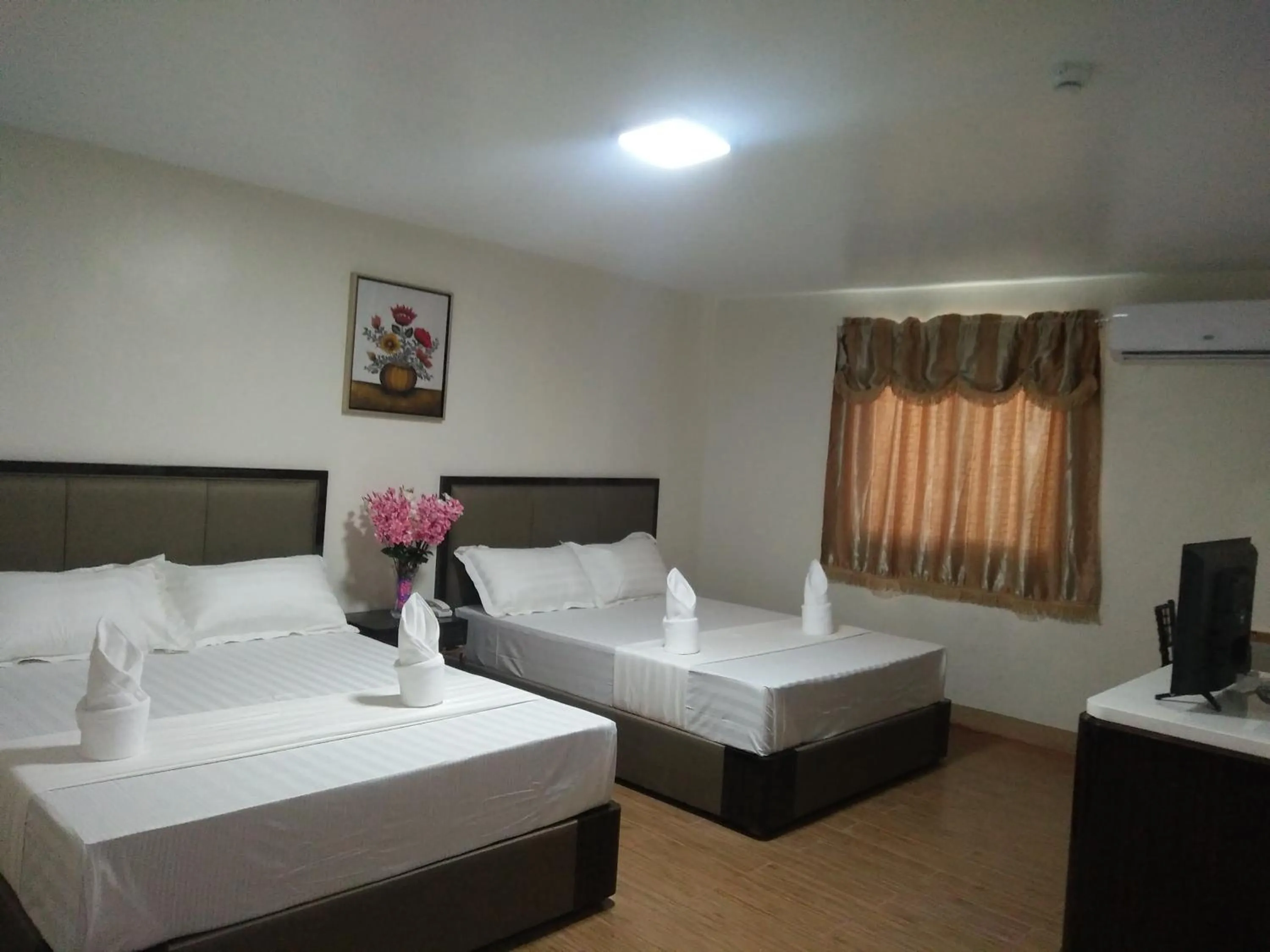 Family Room in Meaco Royal Hotel - Batangas City