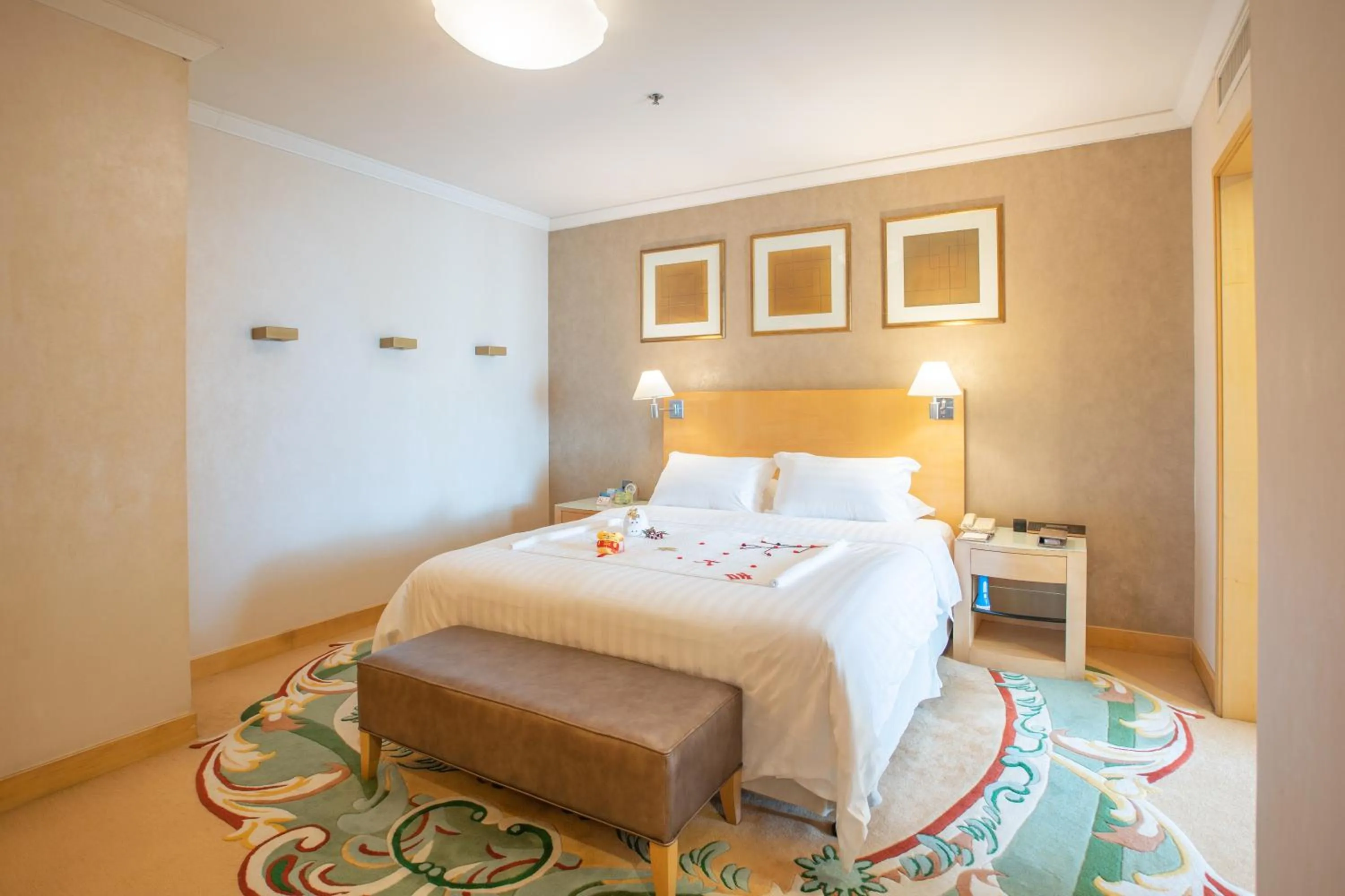 Suite in Shantou Junhua Haiyi Hotel
