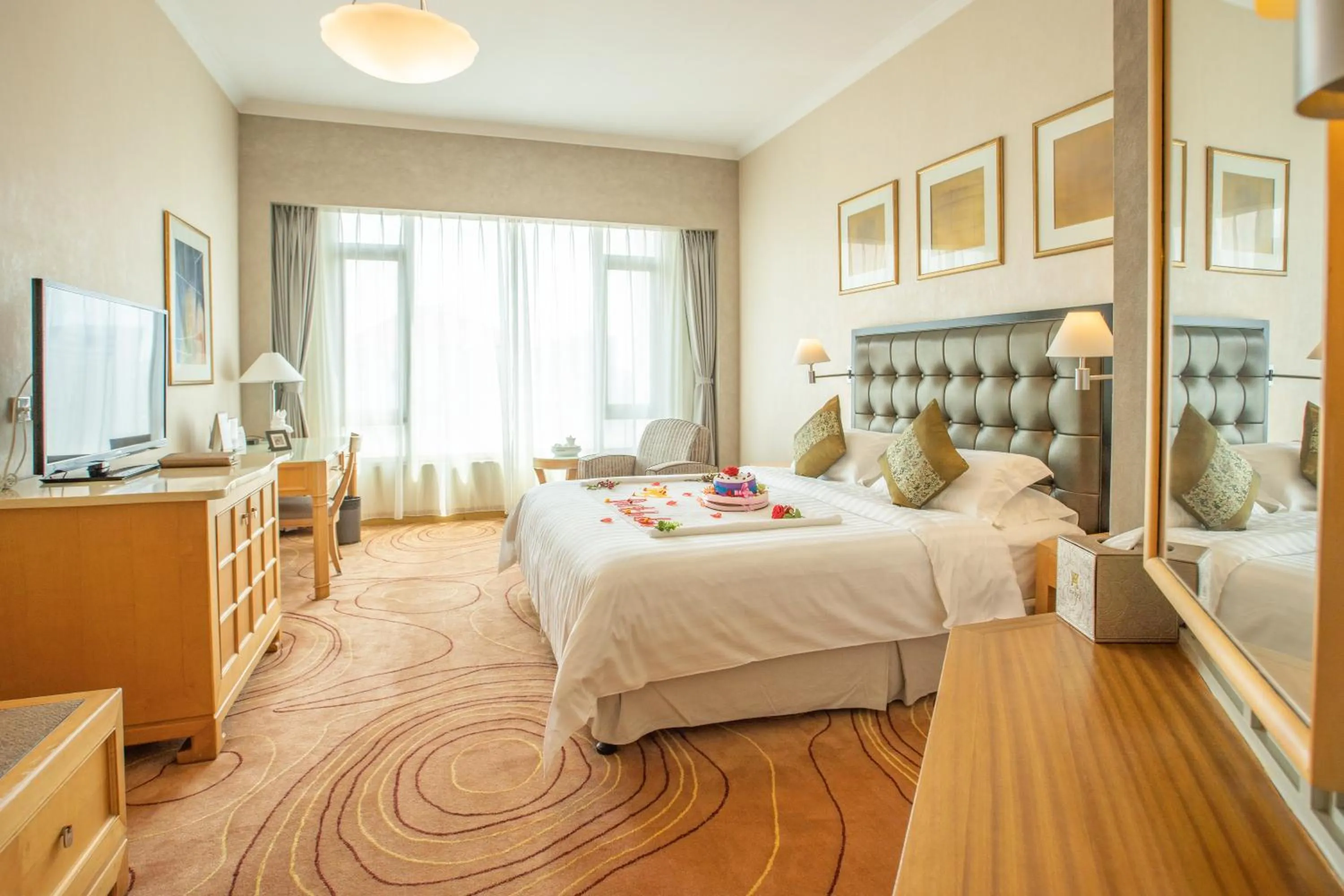 Premier Queen Room in Shantou Junhua Haiyi Hotel