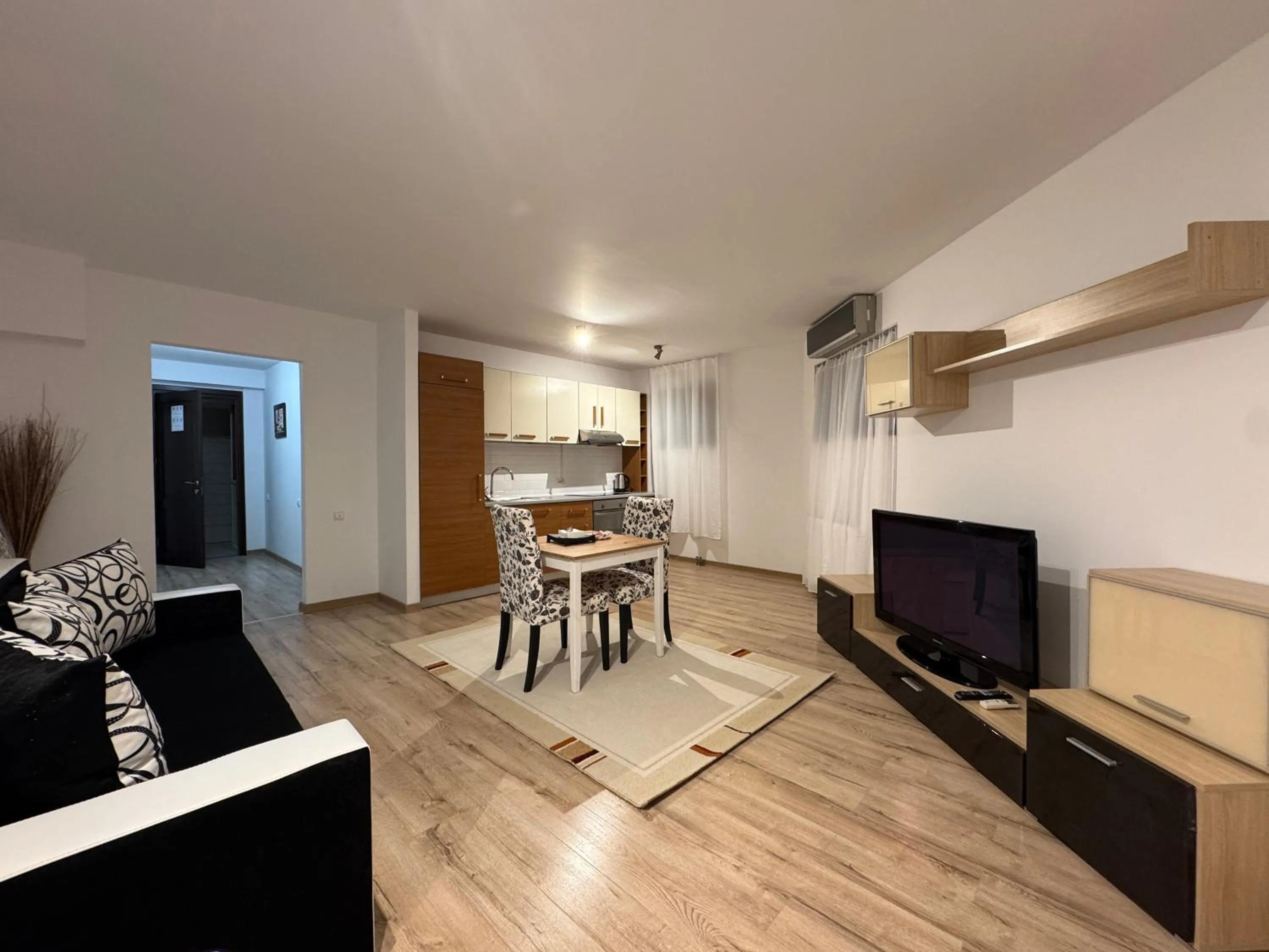 One-Bedroom Standard Apartment - single occupancy in Monte Carlo Palace Suites