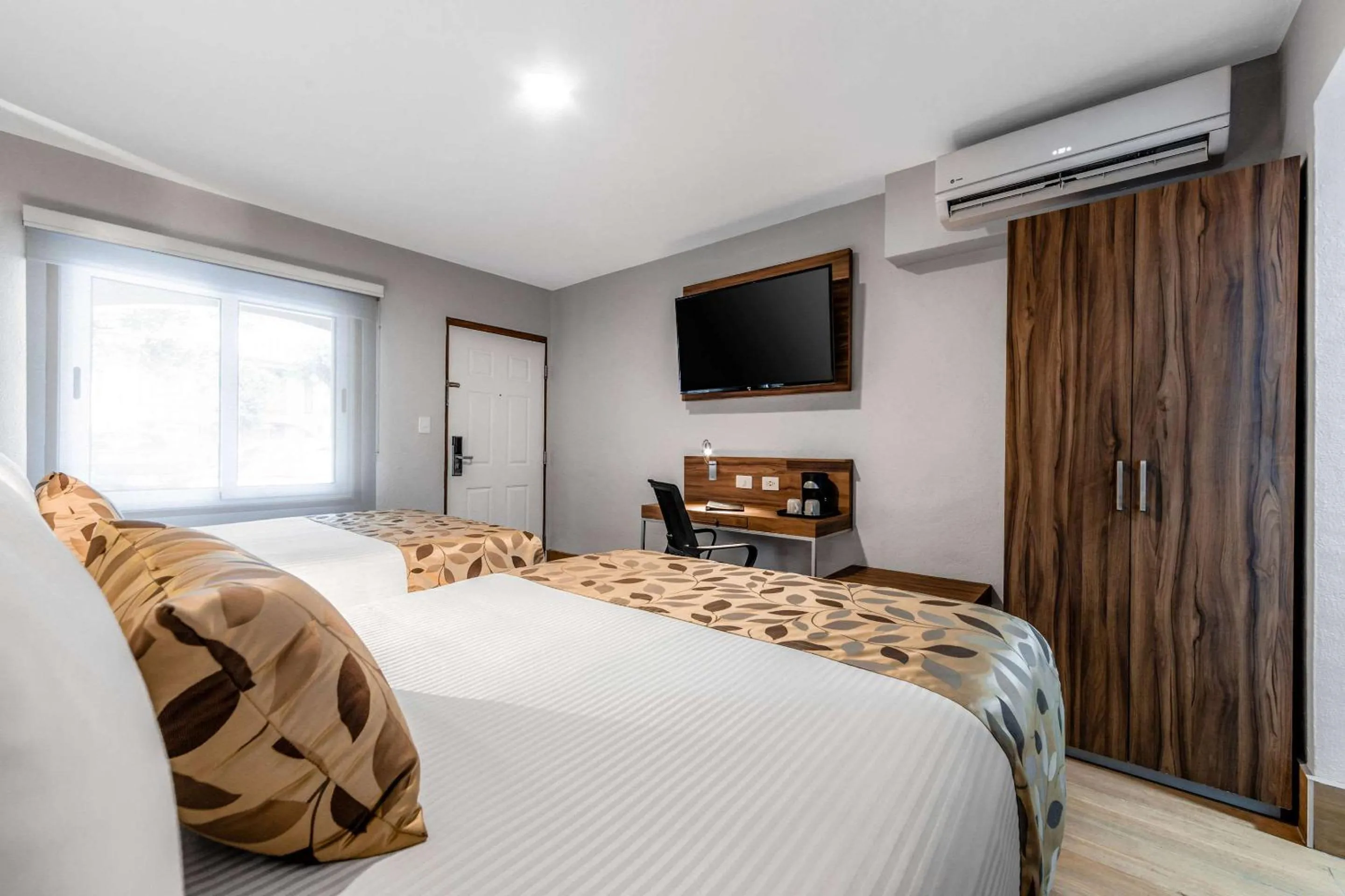 Double Room with Two Double Beds - Non-Smoking in Sleep Inn Monterrey Norte