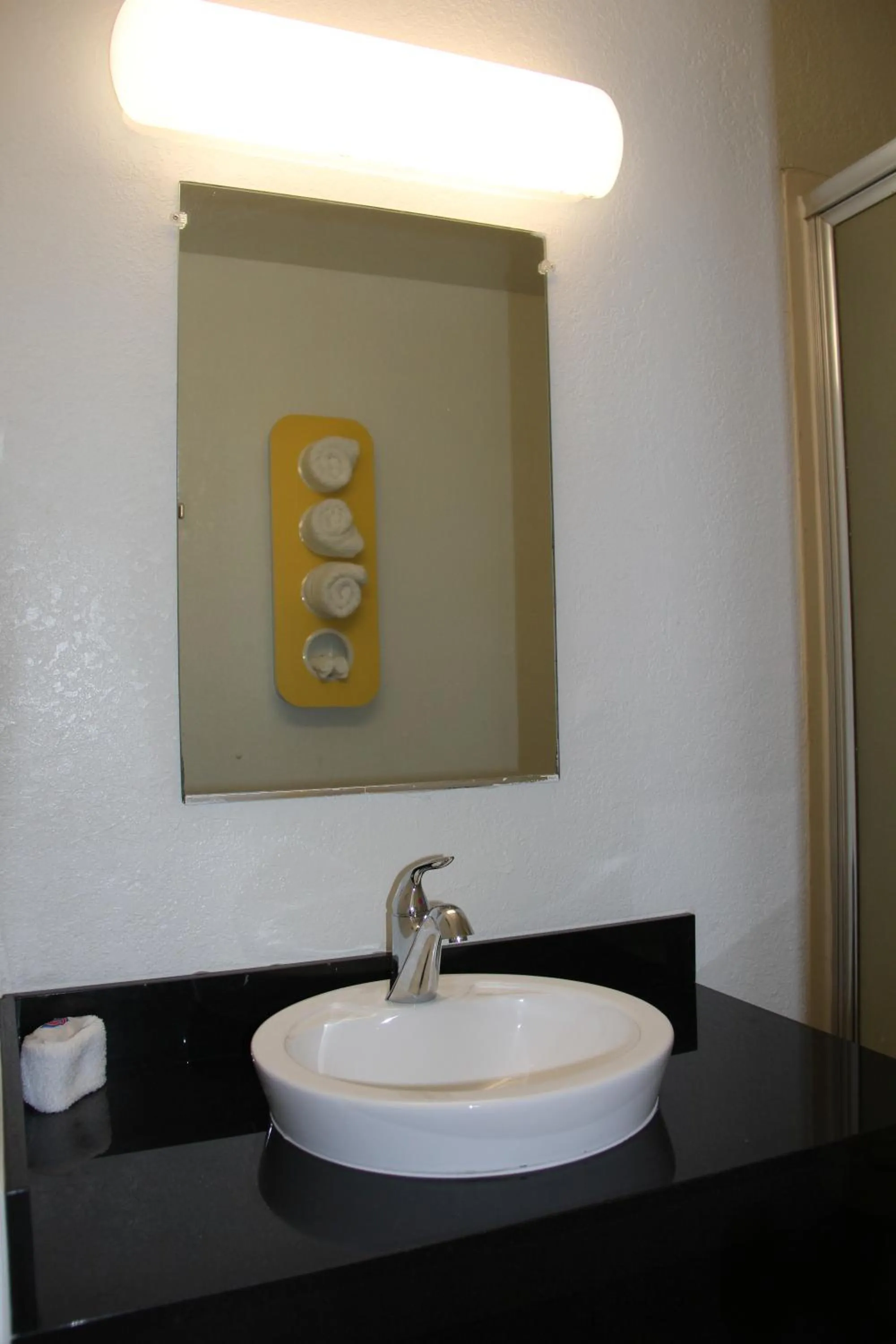 Quadruple Room - single occupancy - Smoking in Motel 6-Goodland, KS