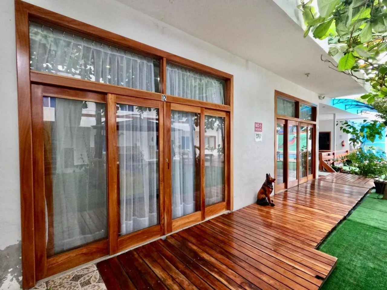 Triple Room with Garden View in Galápagos Isabela Hotel Loja