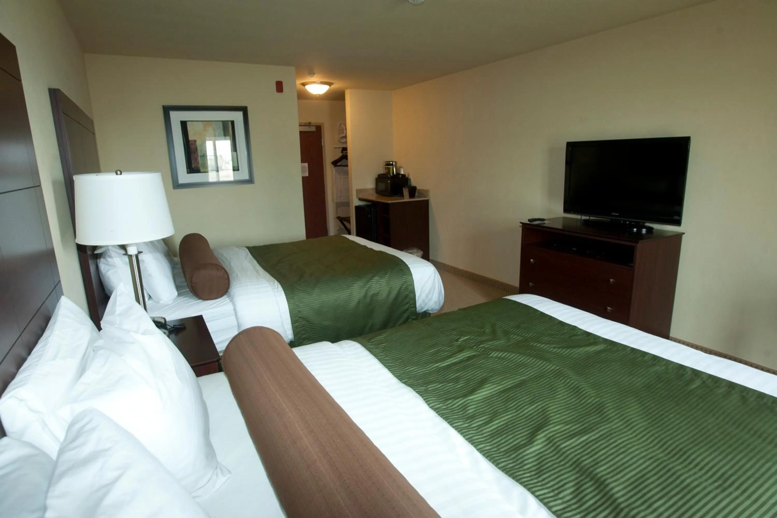 Queen Room with Two Queen Beds - Disability Access in Cobblestone Inn & Suites - Carrington