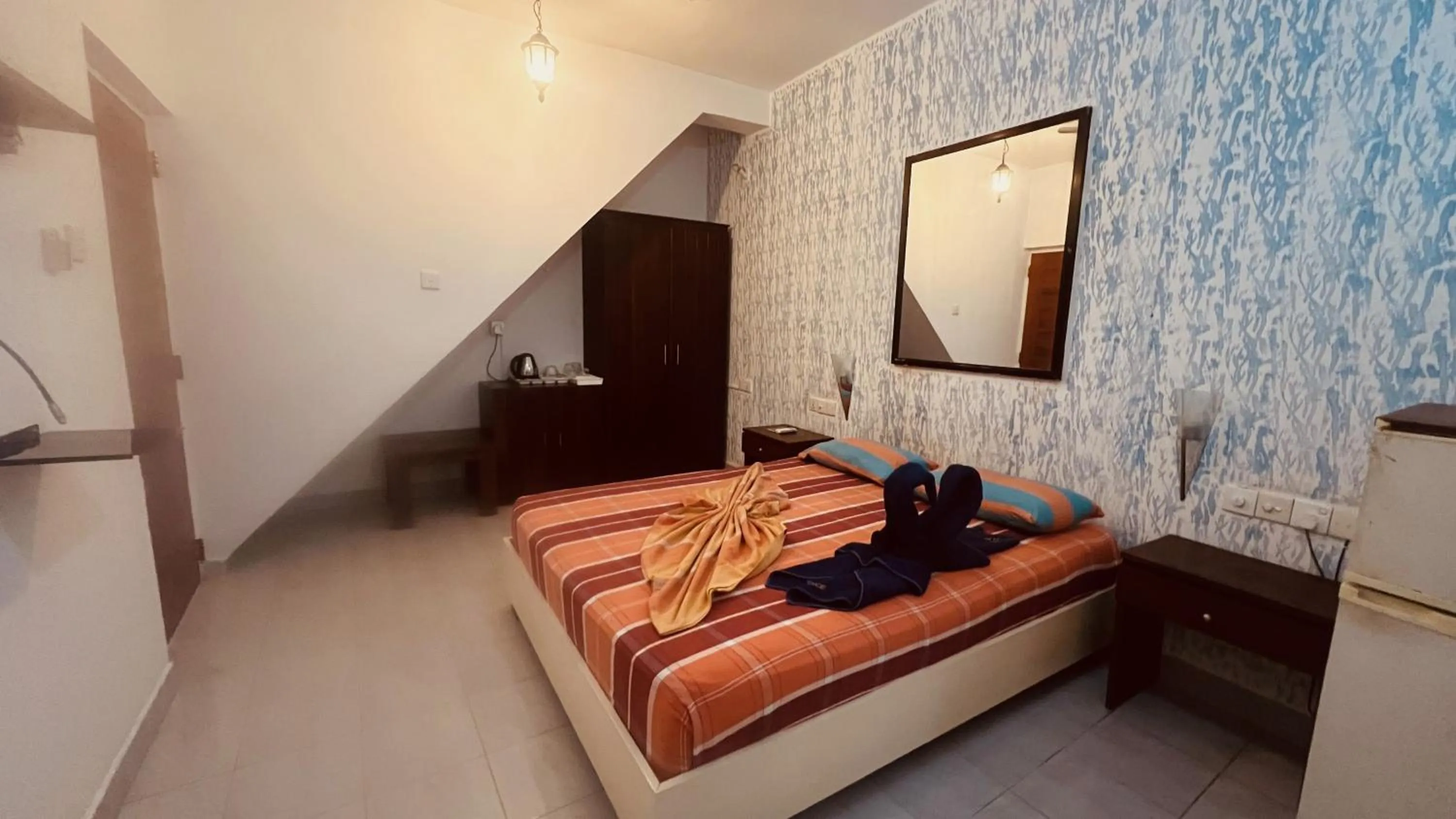 Standard  Double Room With  Free Airport Pick up - single occupancy in Gomez Place