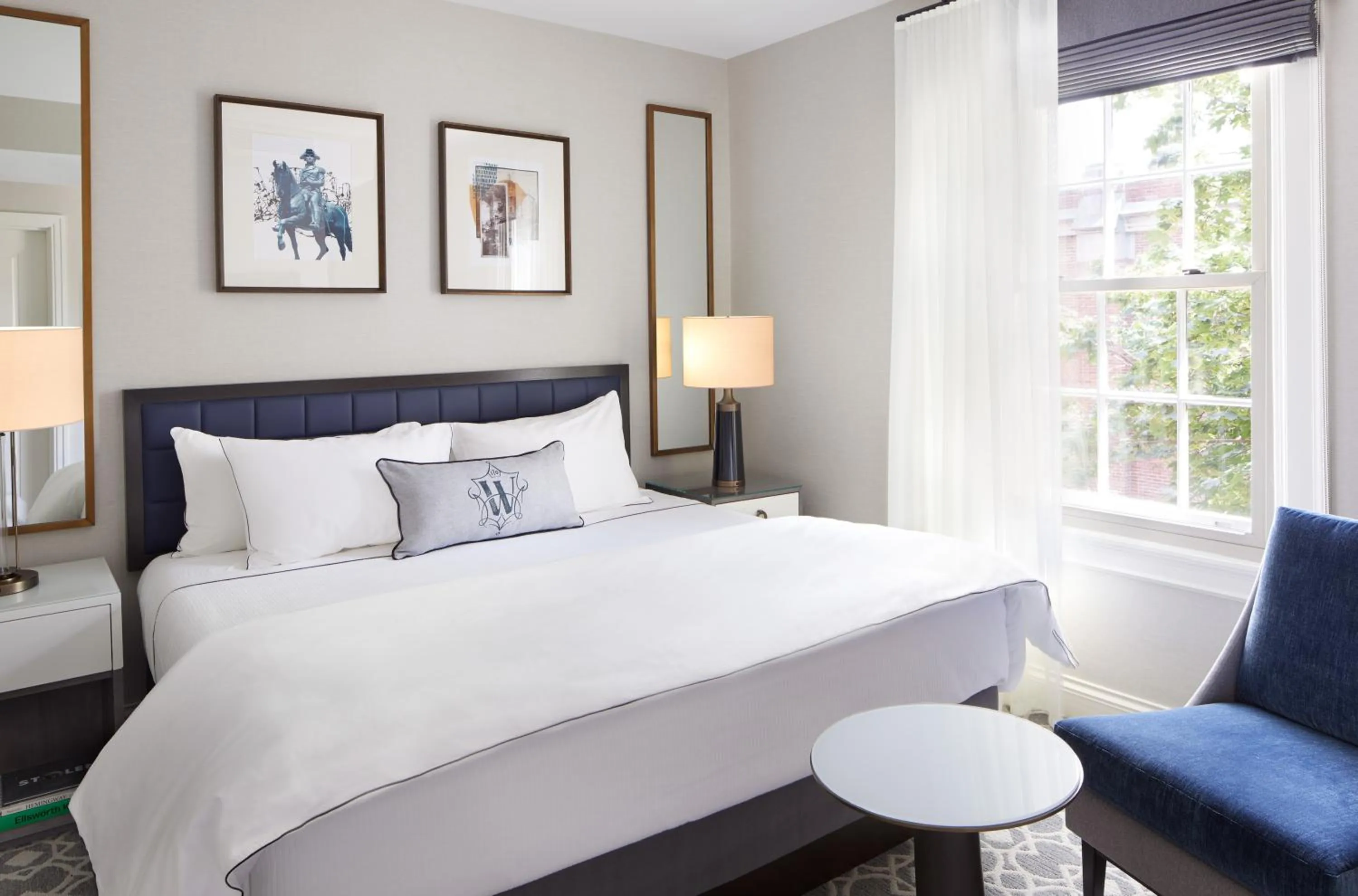 Classic King Room in The Whitney Hotel Boston