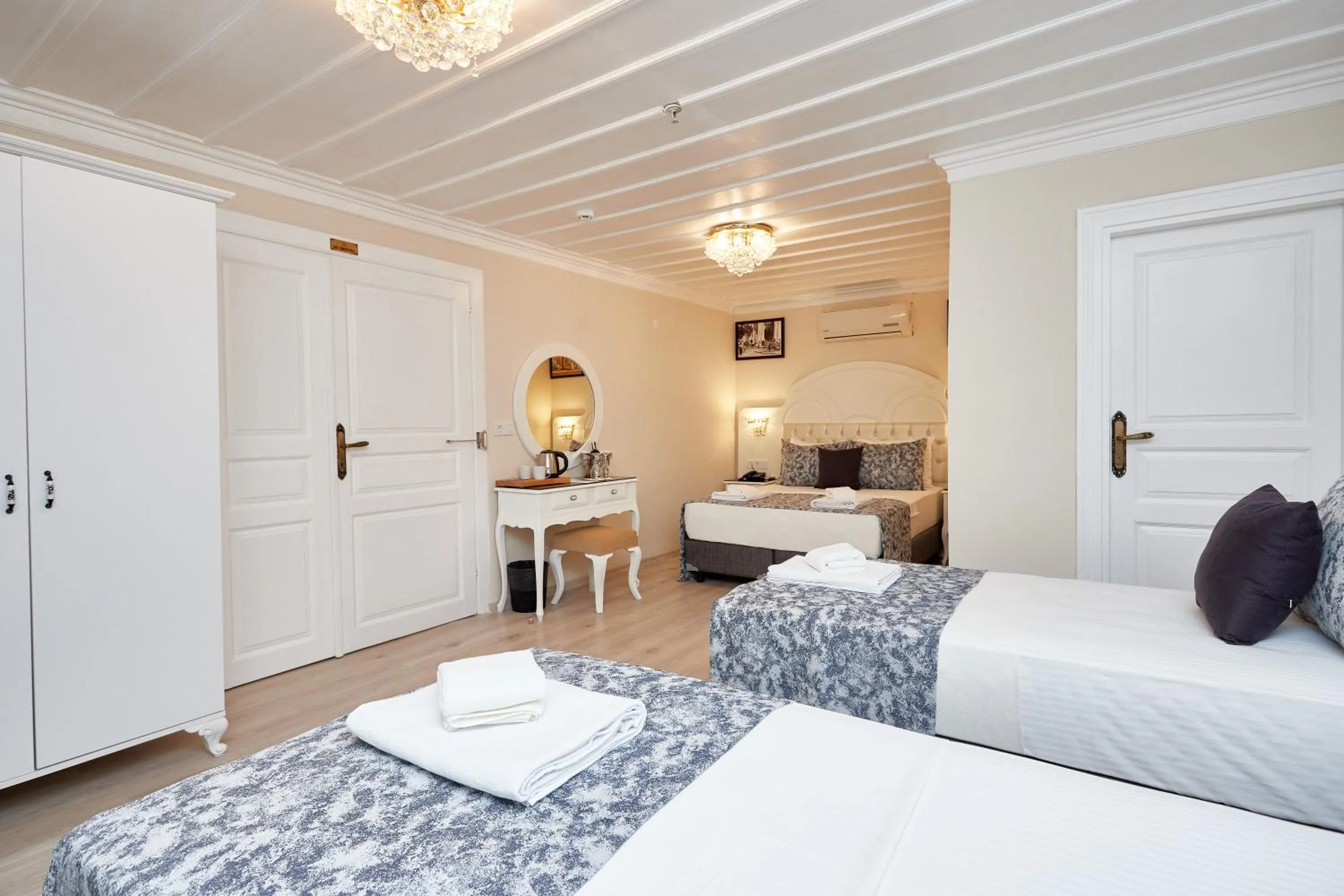 Economy Quadruple Room - Basement Floor in Mataraci Konak