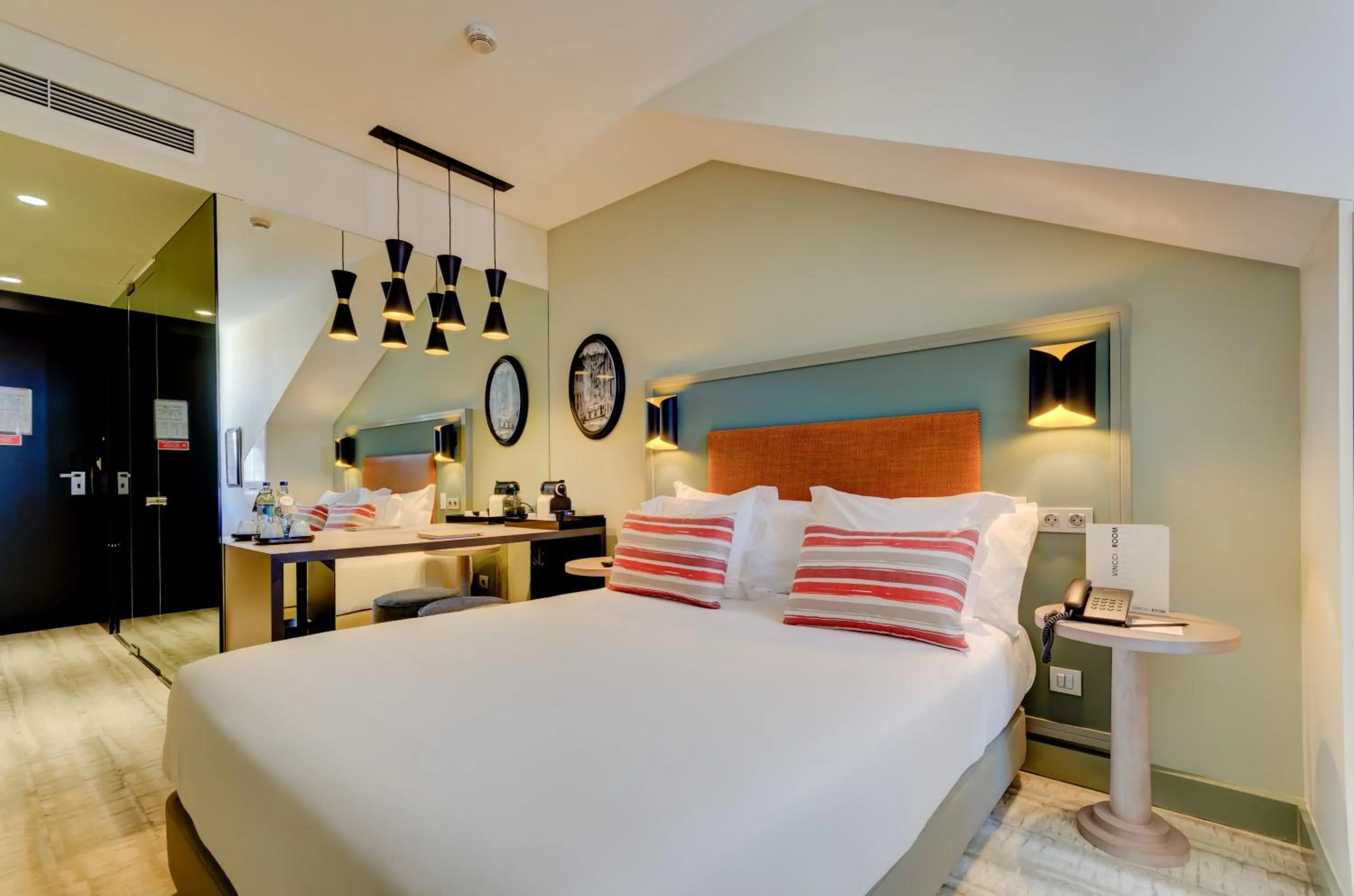 Single Room in Vincci Baixa