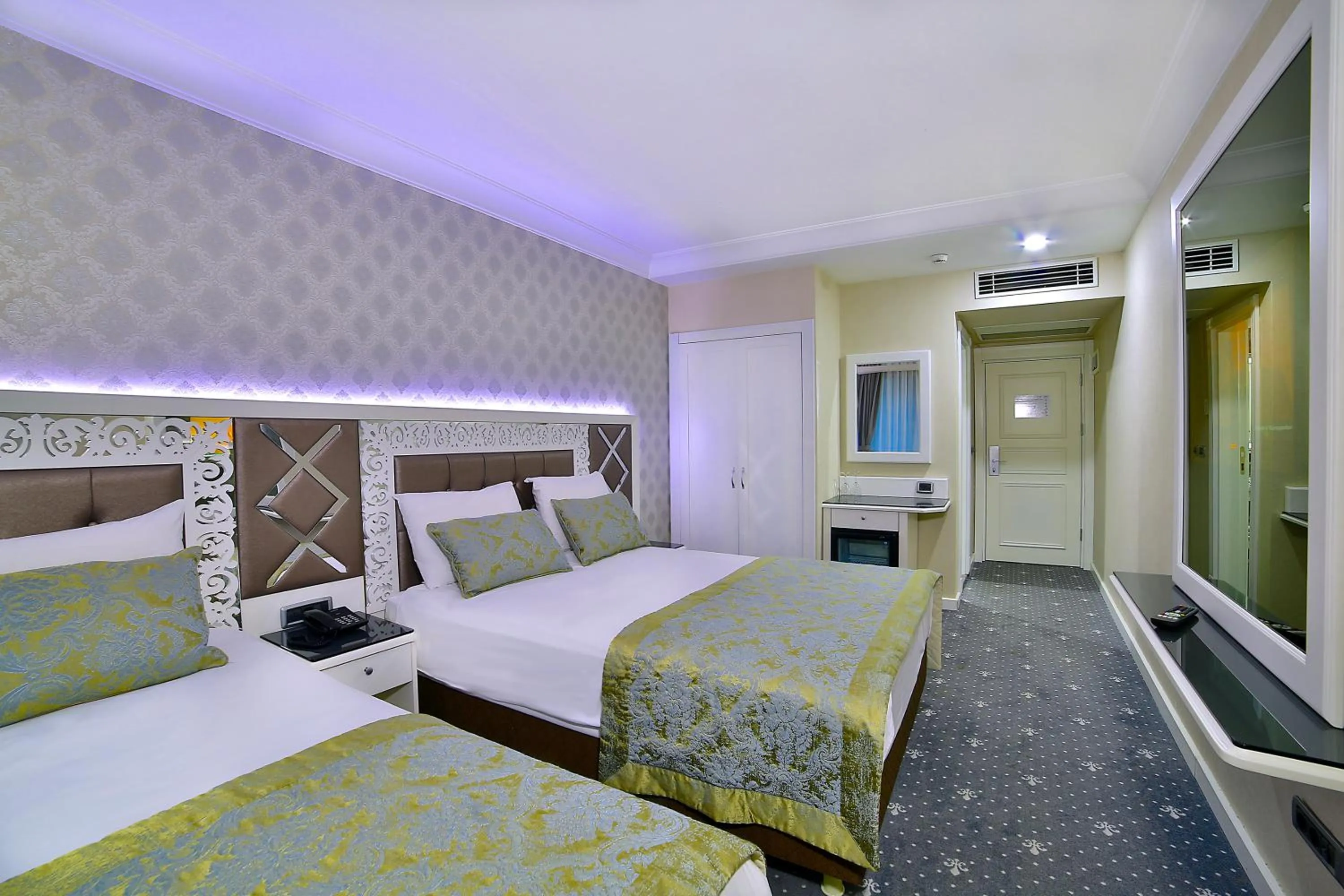 Triple Room in Monaco Hotel