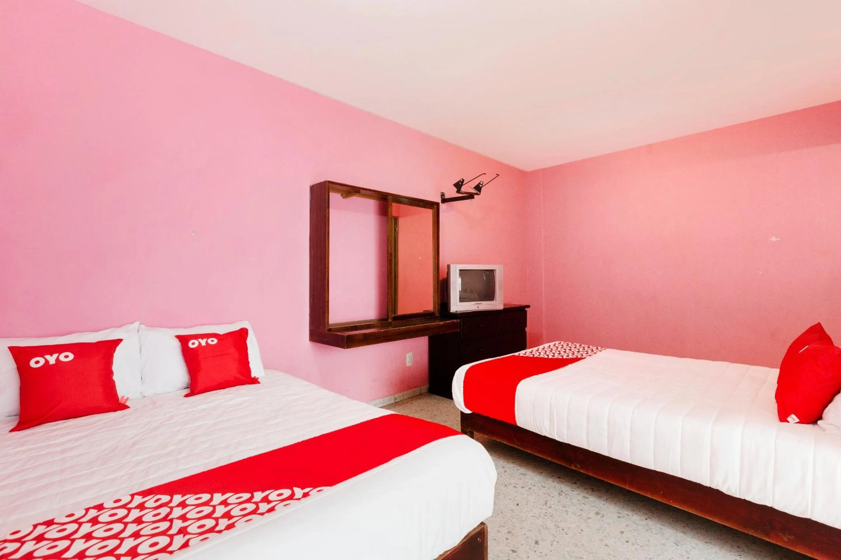 Standard Two Beds  in OYO Hotel Emperador, Oaxaca