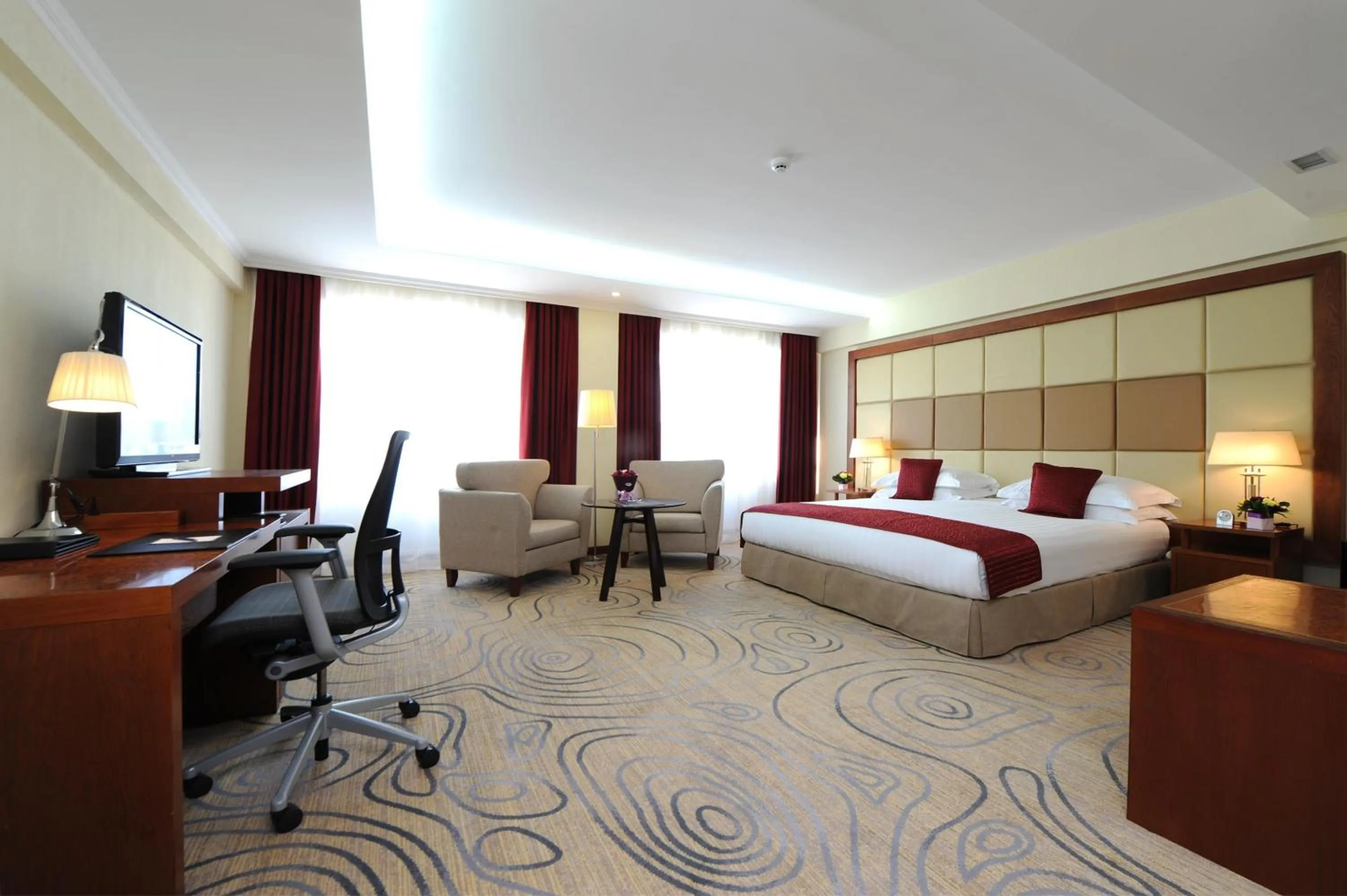 Superior King Room - single occupancy in Kempinski Hotel Khan Palace