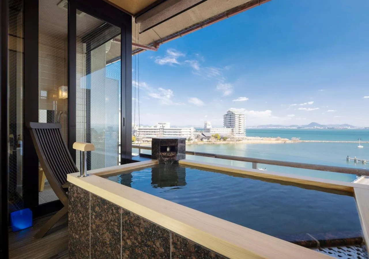 Japanese-Style Superior Room in Biwako Ryokusuitei