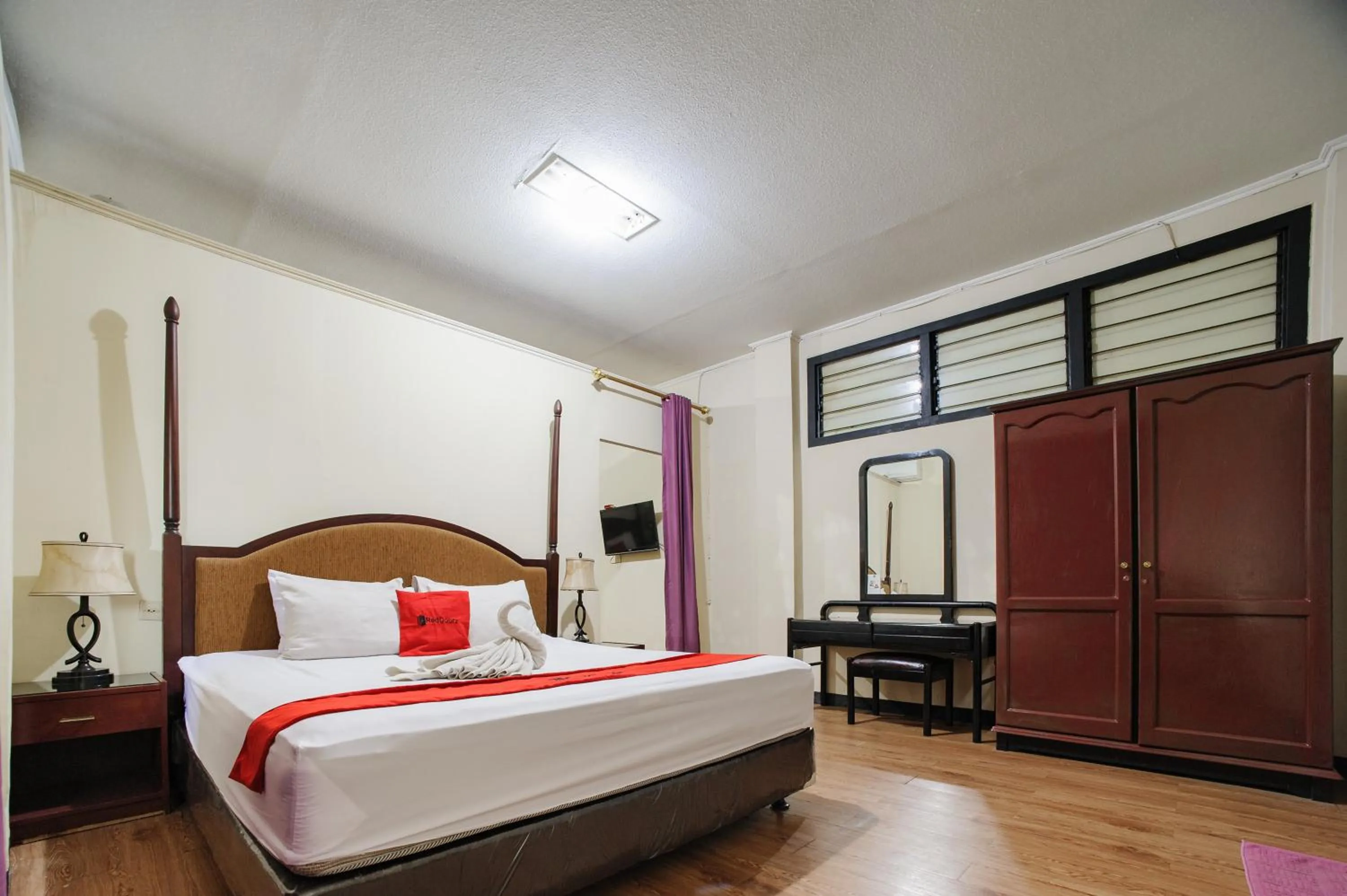 Suite in RedDoorz Plus @ Jalan Raden Intan Lampung