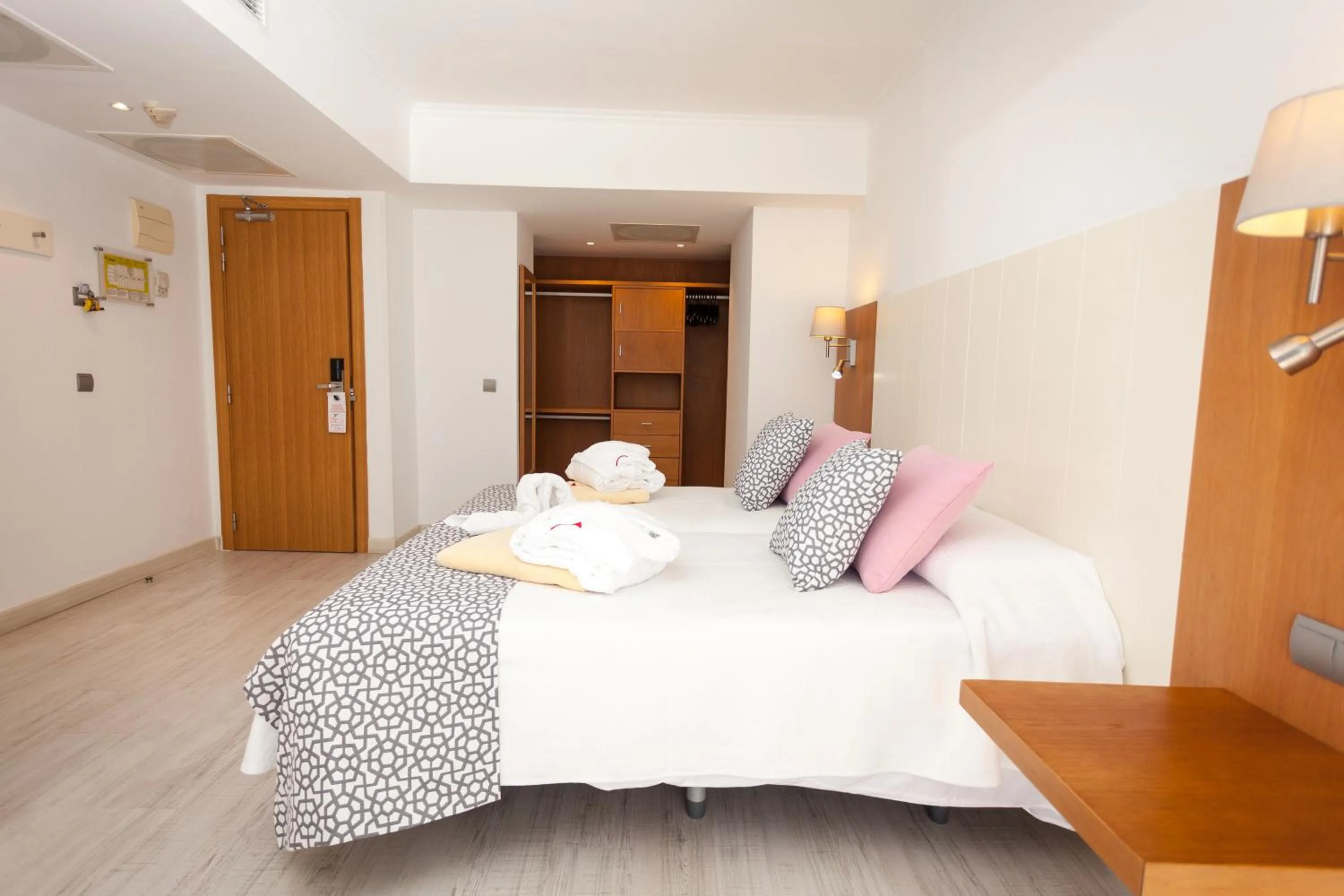 Suite with Sea View in Hotel Timor