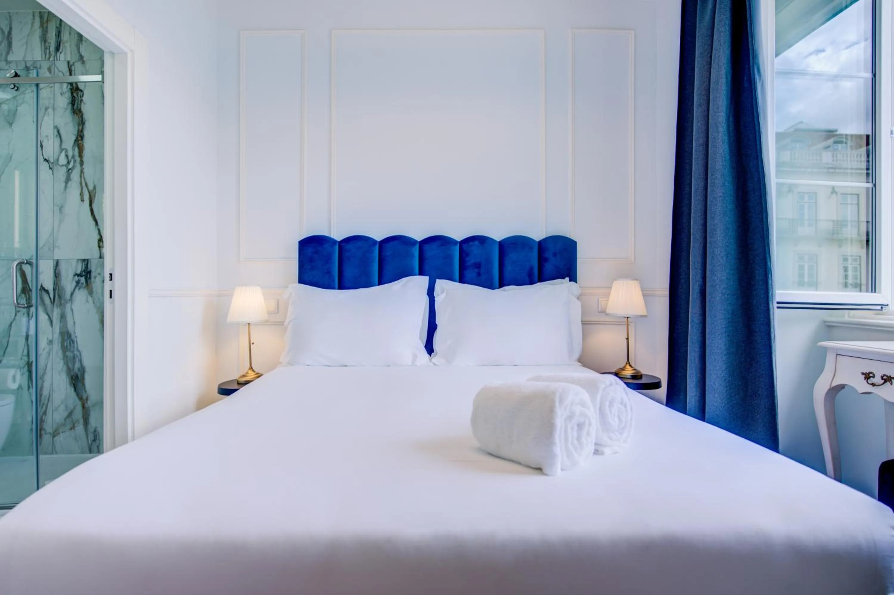 Double Room with Square View in Solar Dos Poetas