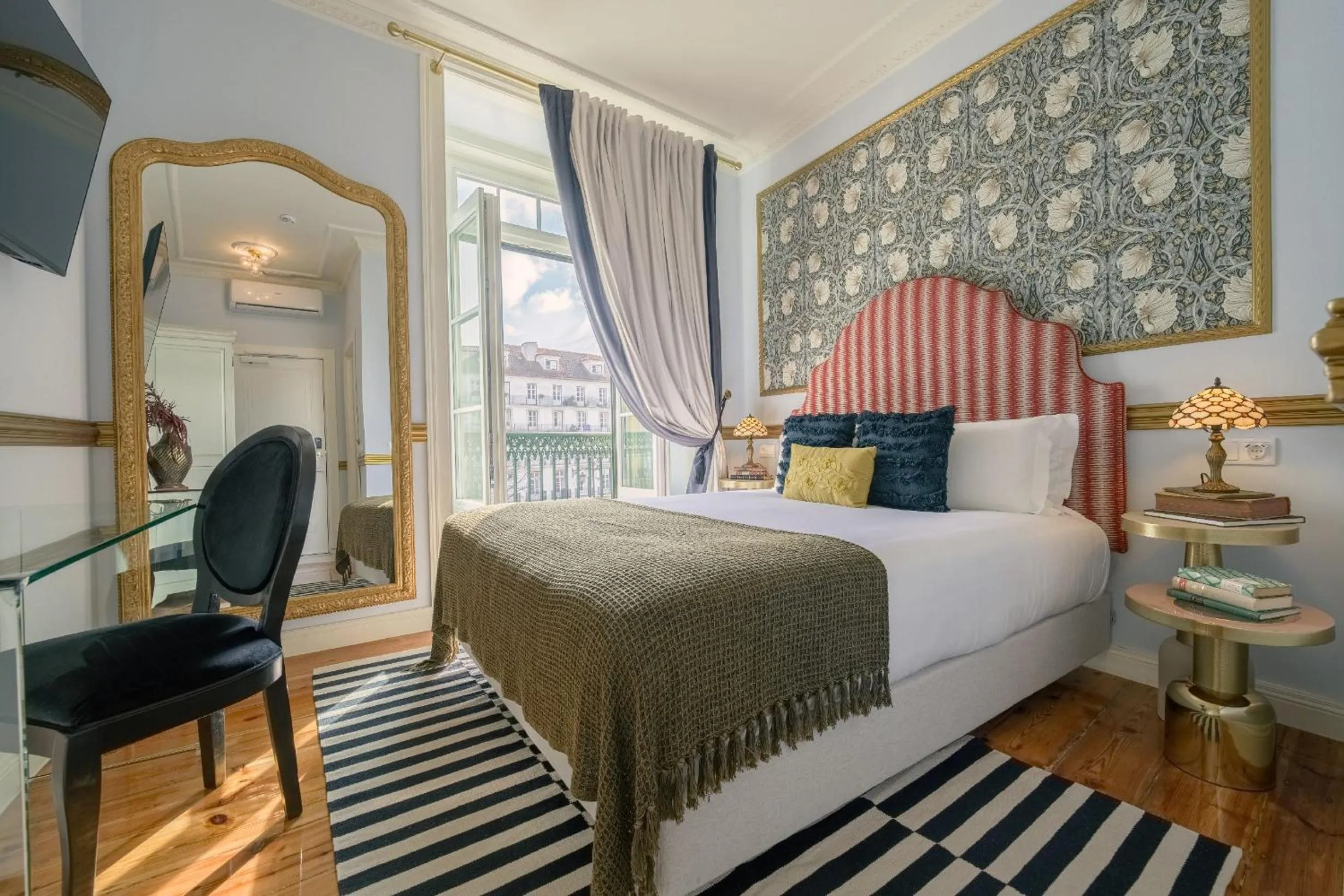 Double Room in Solar dos Poetas