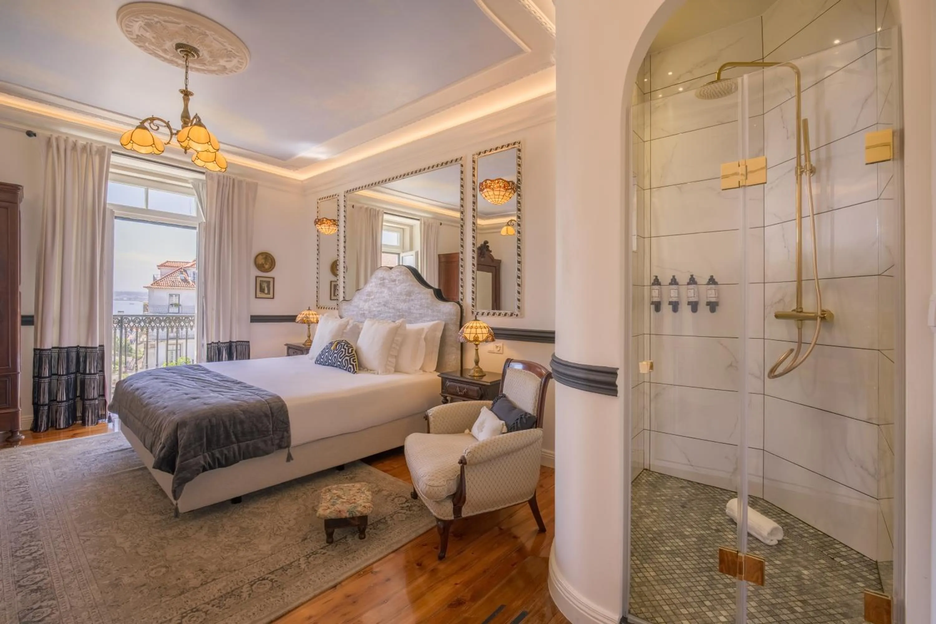 Superior Double Room in Solar dos Poetas