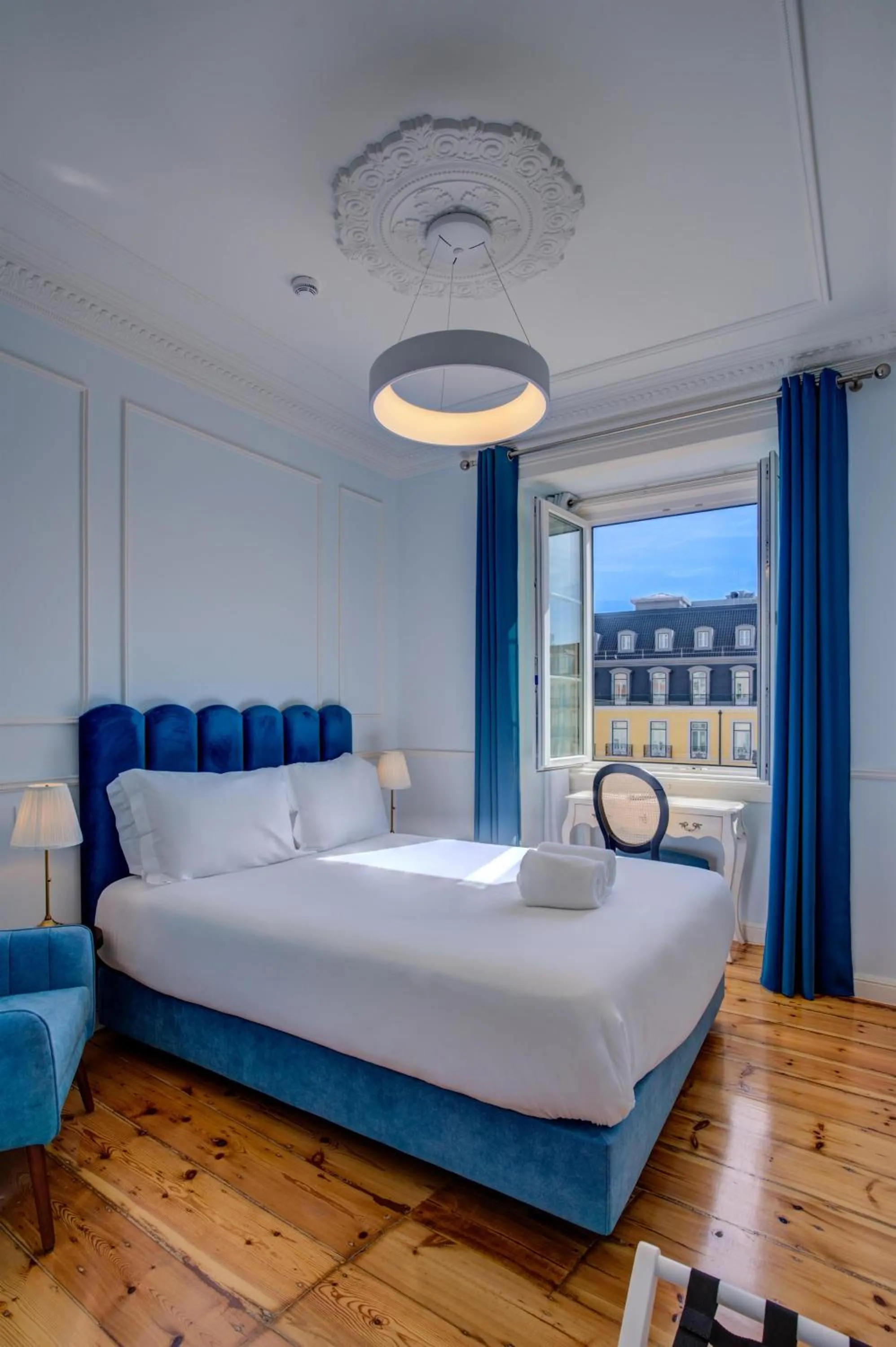 Double Room with Square View in Solar dos Poetas