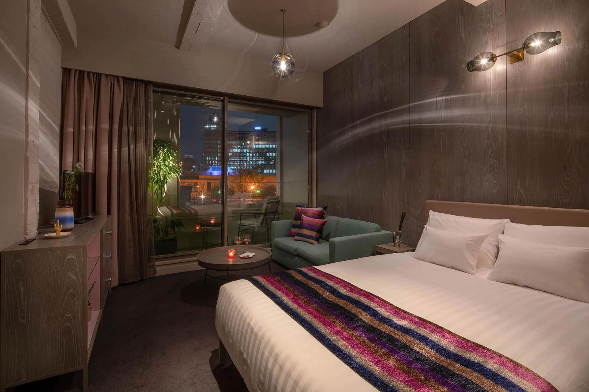 Double Room with River View in THE BOLY OSAKA