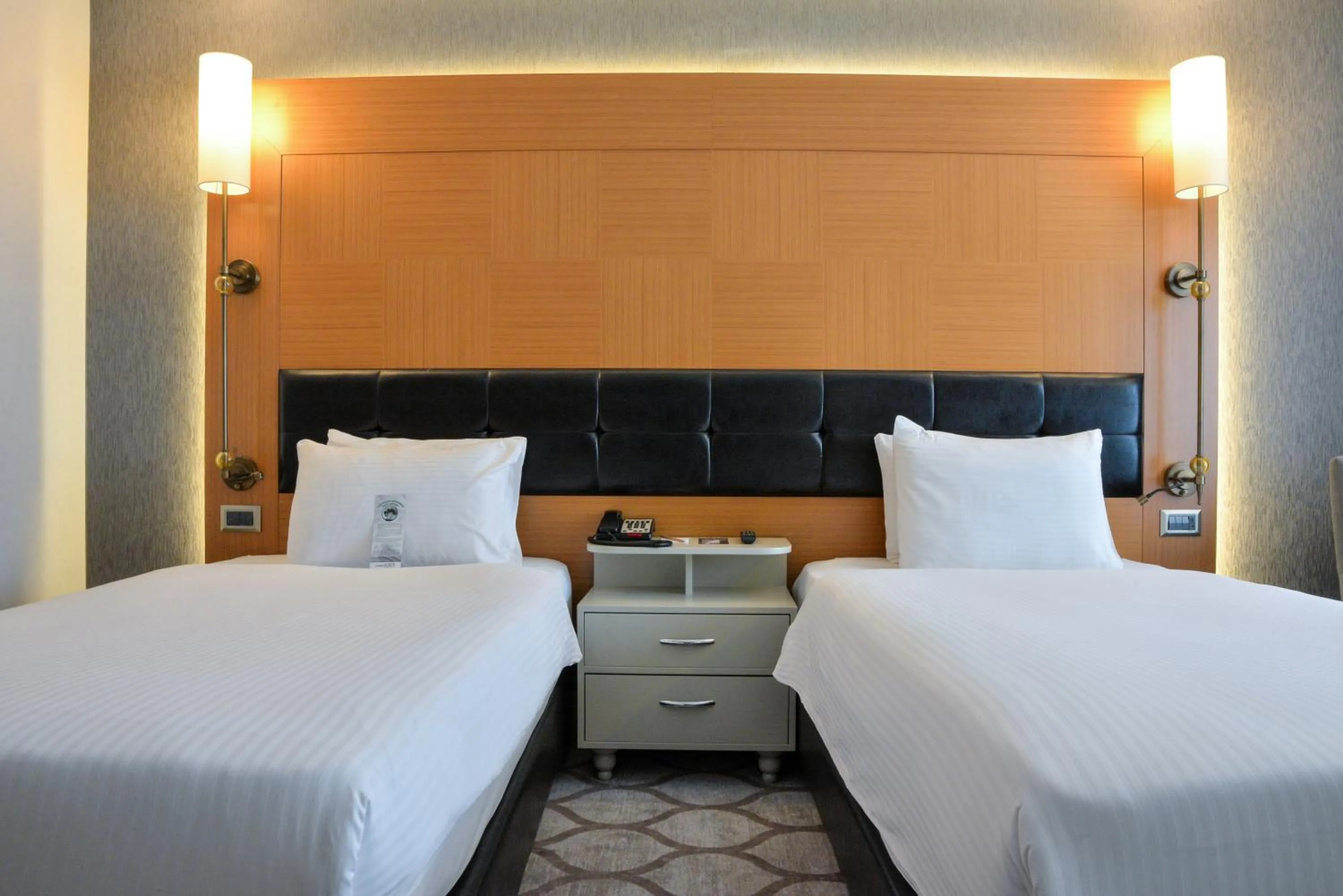 Standard Twin Room in Istanbul Gonen Hotel