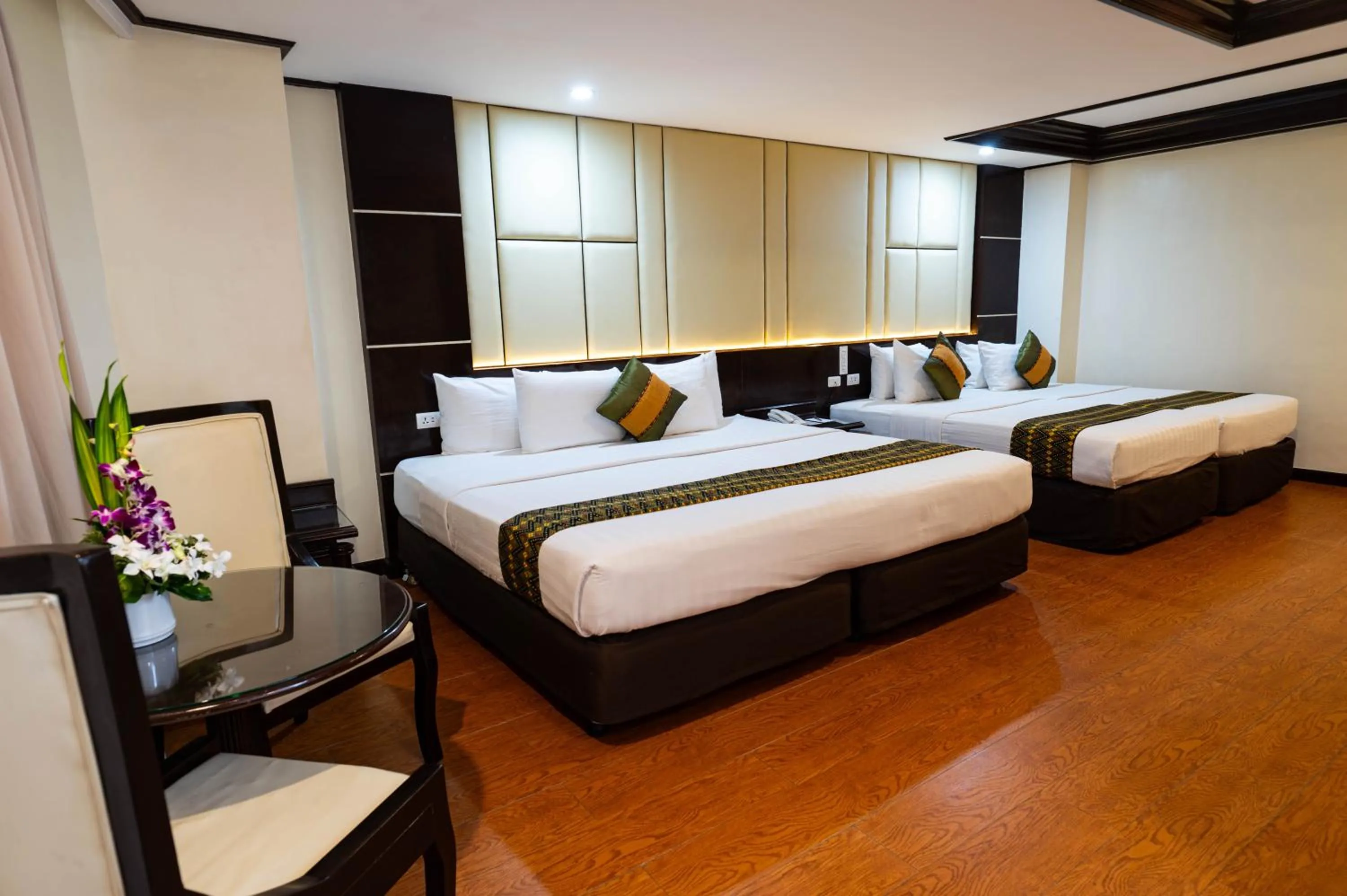 Family Room in The Apo View Hotel