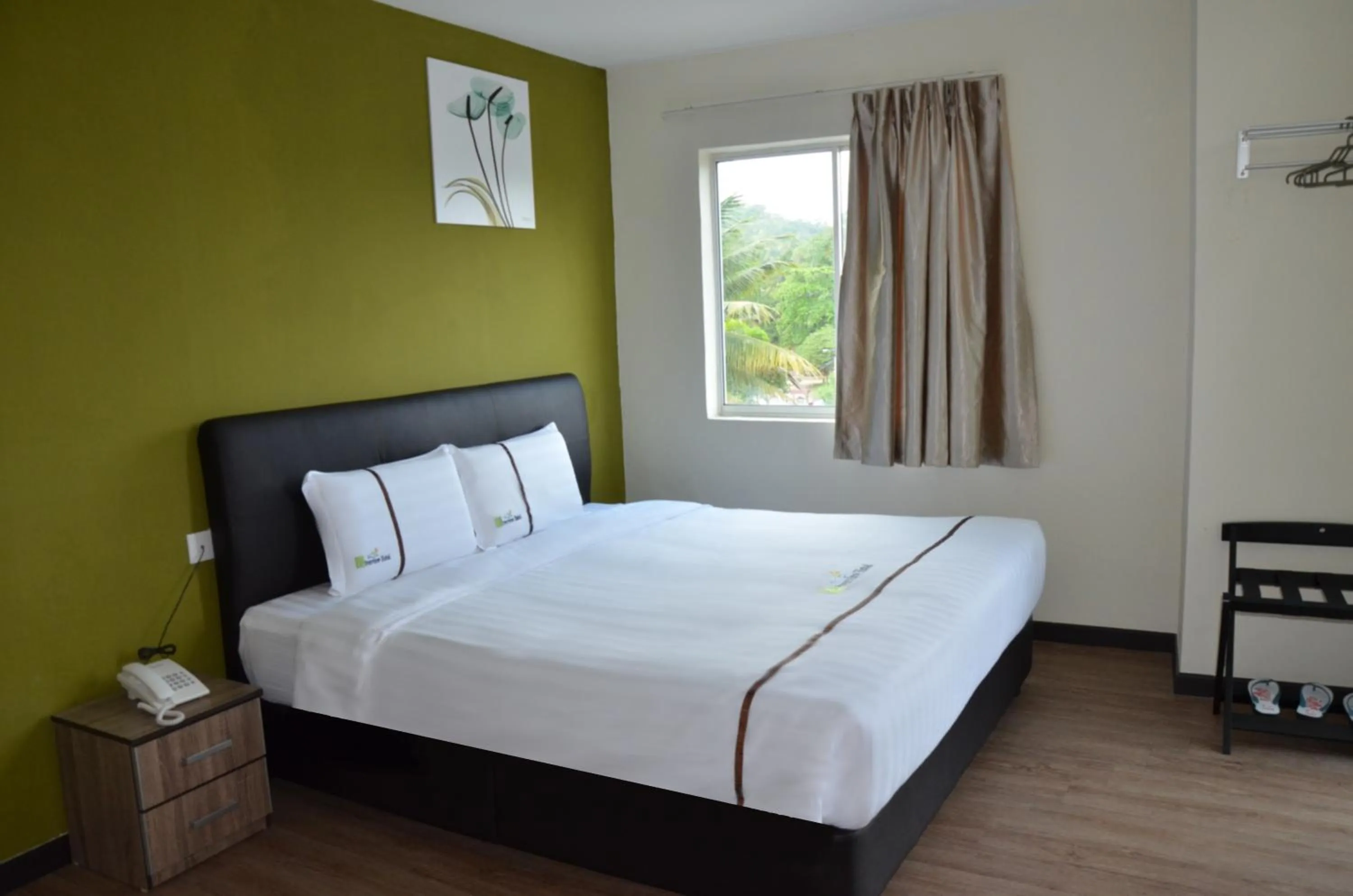 Two-Bedroom Suite in Riverview Hotel