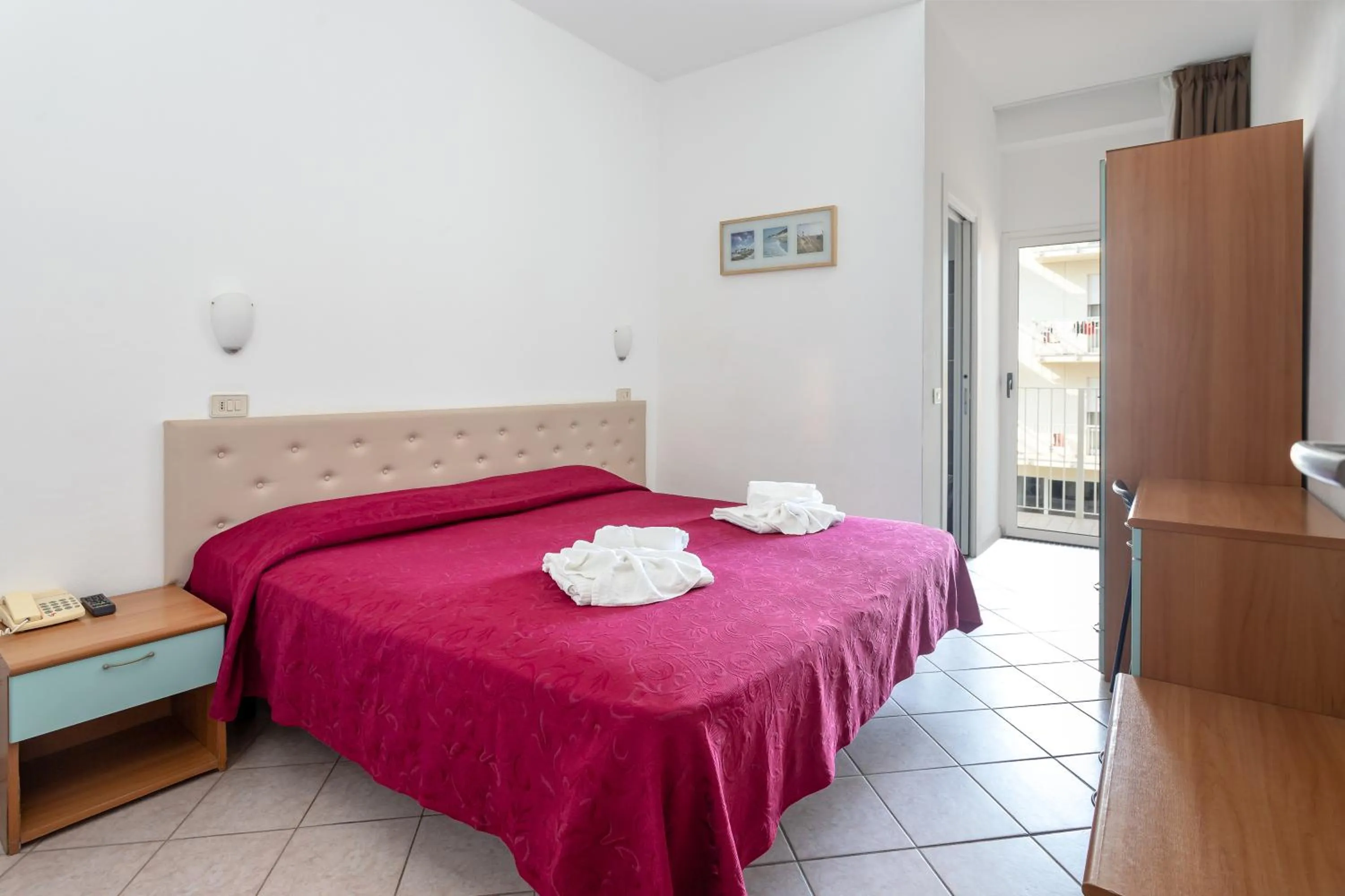 Double or Twin Room with Sea View in Hotel Blumen