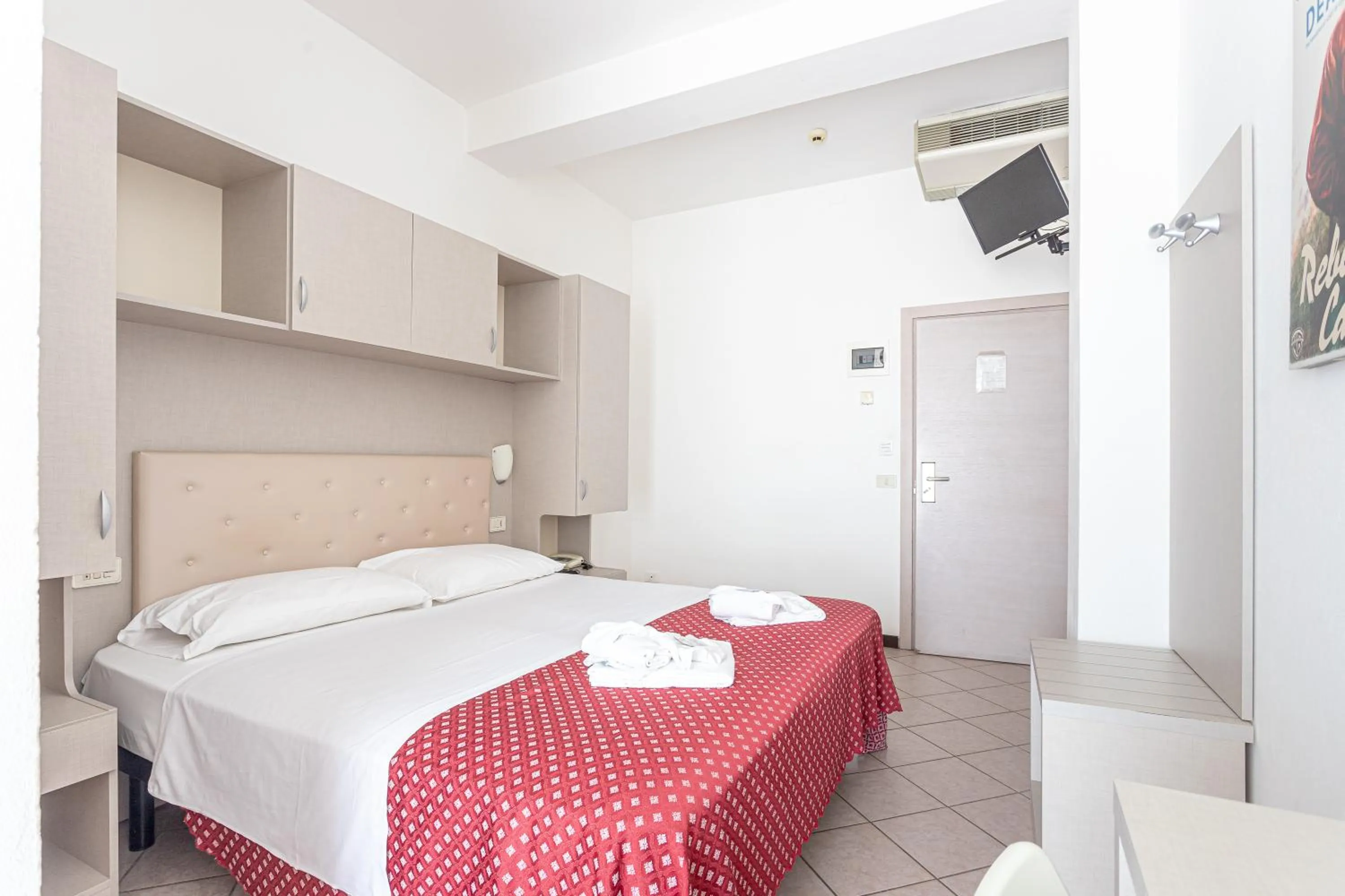 Deluxe Double or Twin Room with Sea View in Hotel Blumen