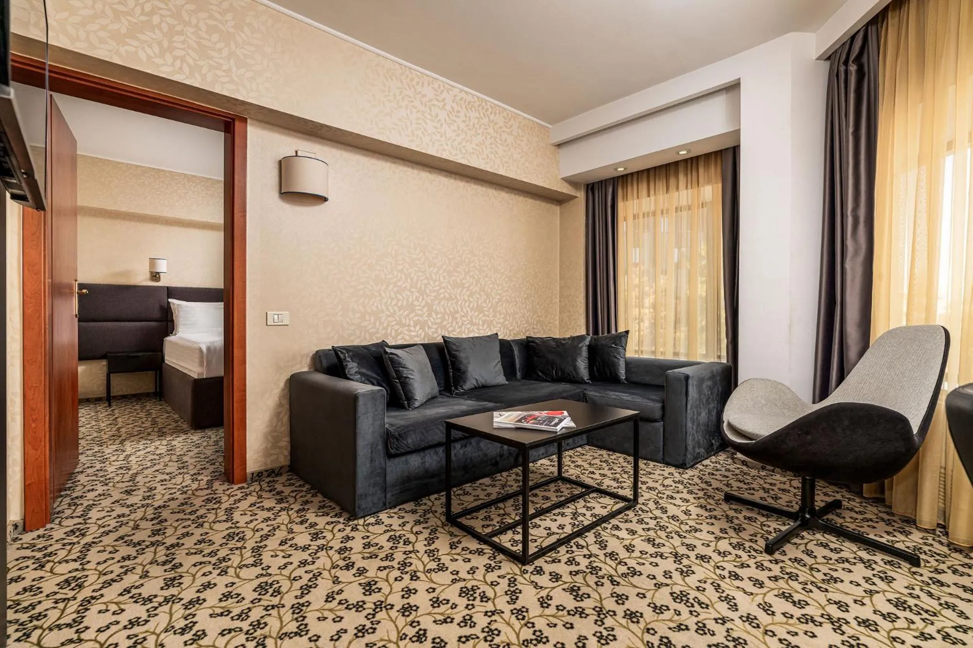 Junior Suite in Crystal Palace Hotel