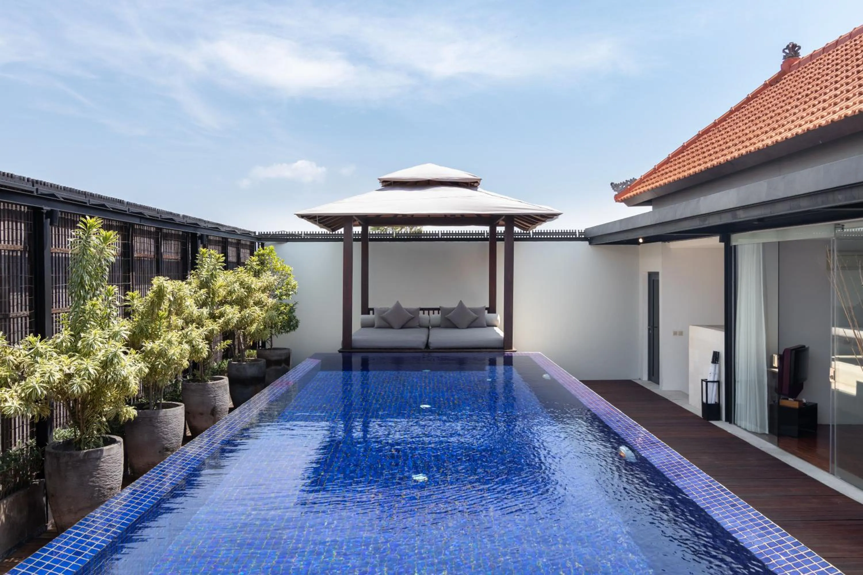 Three-Bedroom Apartment in One Eleven