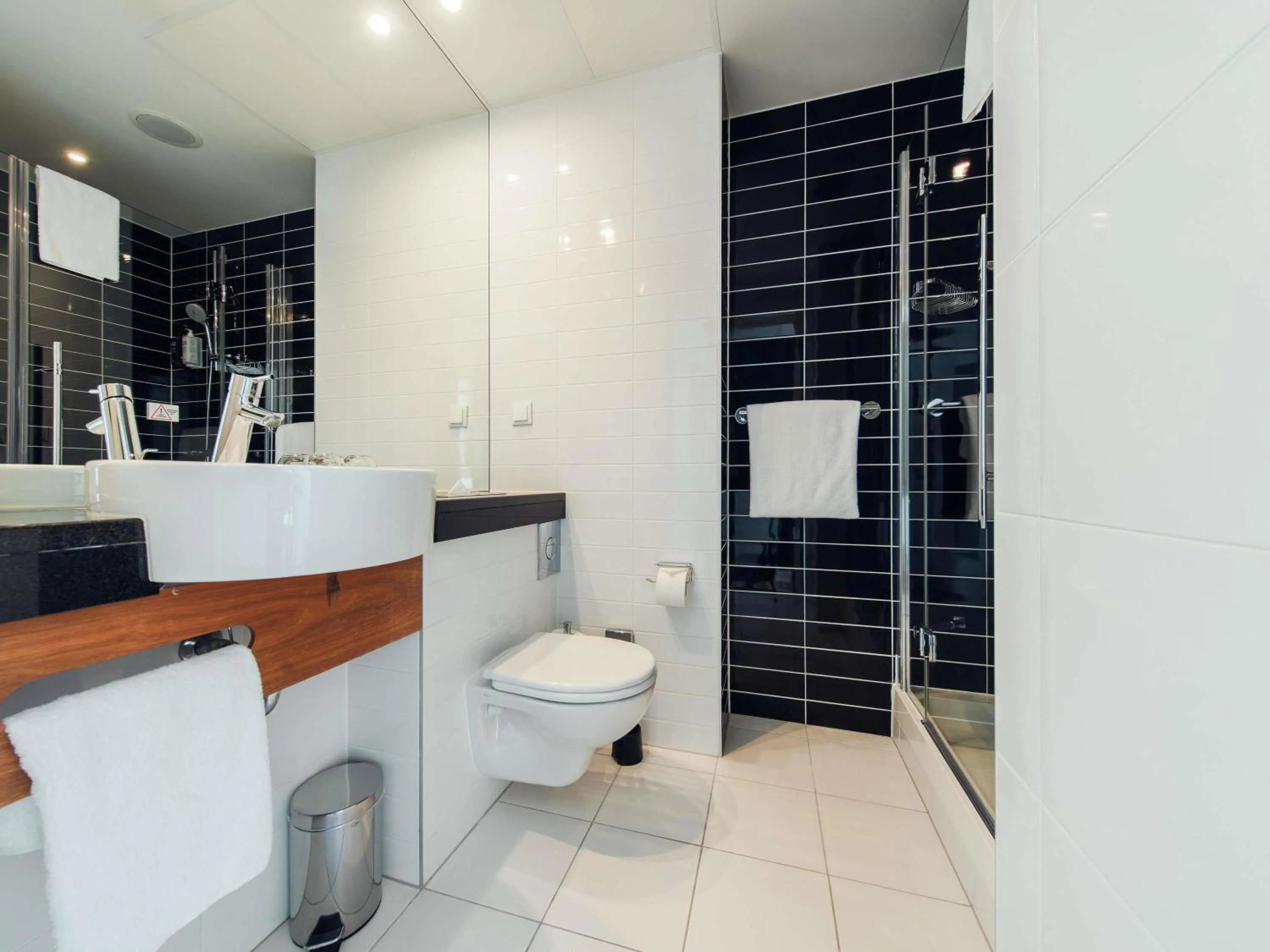 Standard Double Room in ibis Styles Warszawa Airport