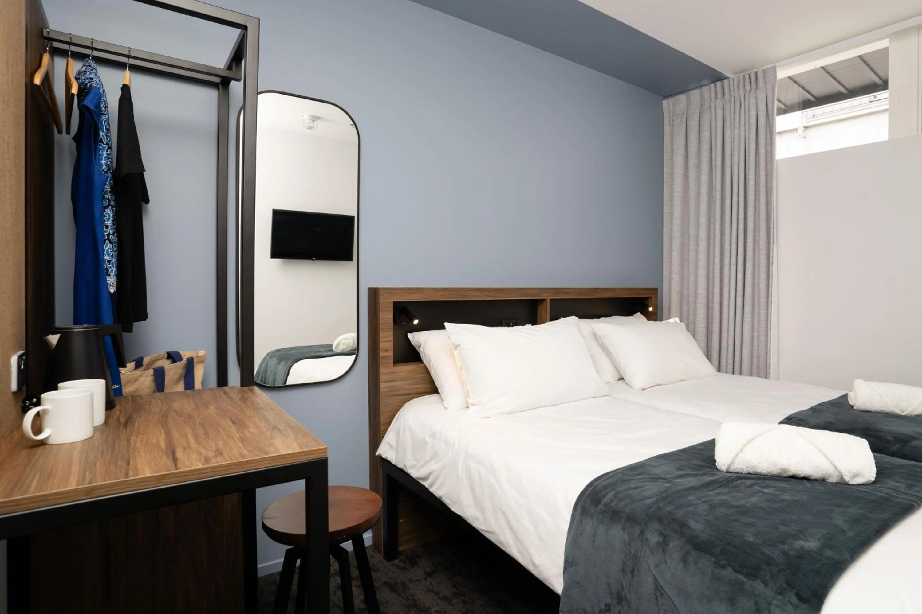 Twin Room in Haka House Auckland City