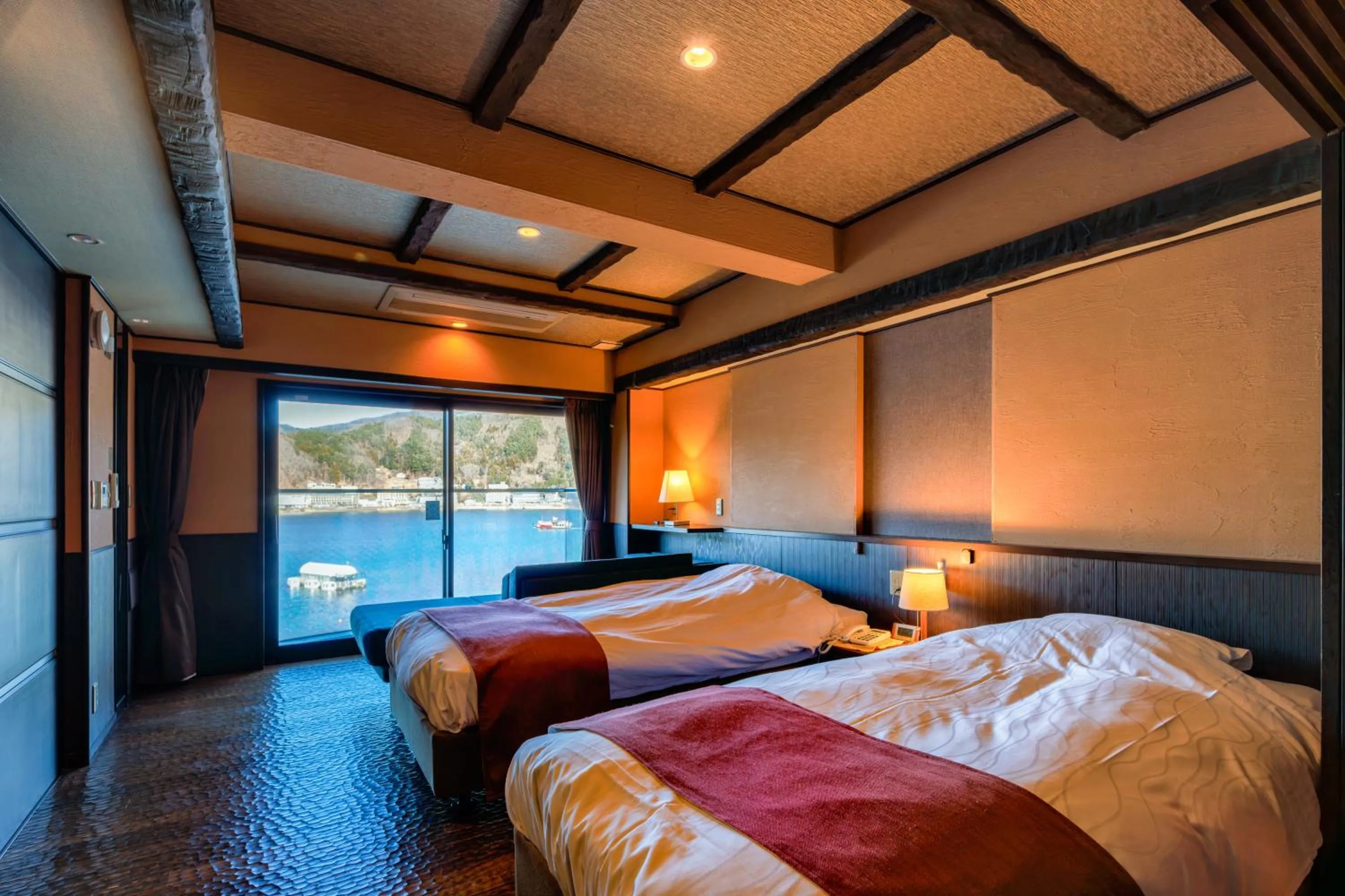 Deluxe Room with Tatami Area and Open-Air Bath with Lake View (3 adults) - East Building - Non-Smoking in Fuji Lake Hotel