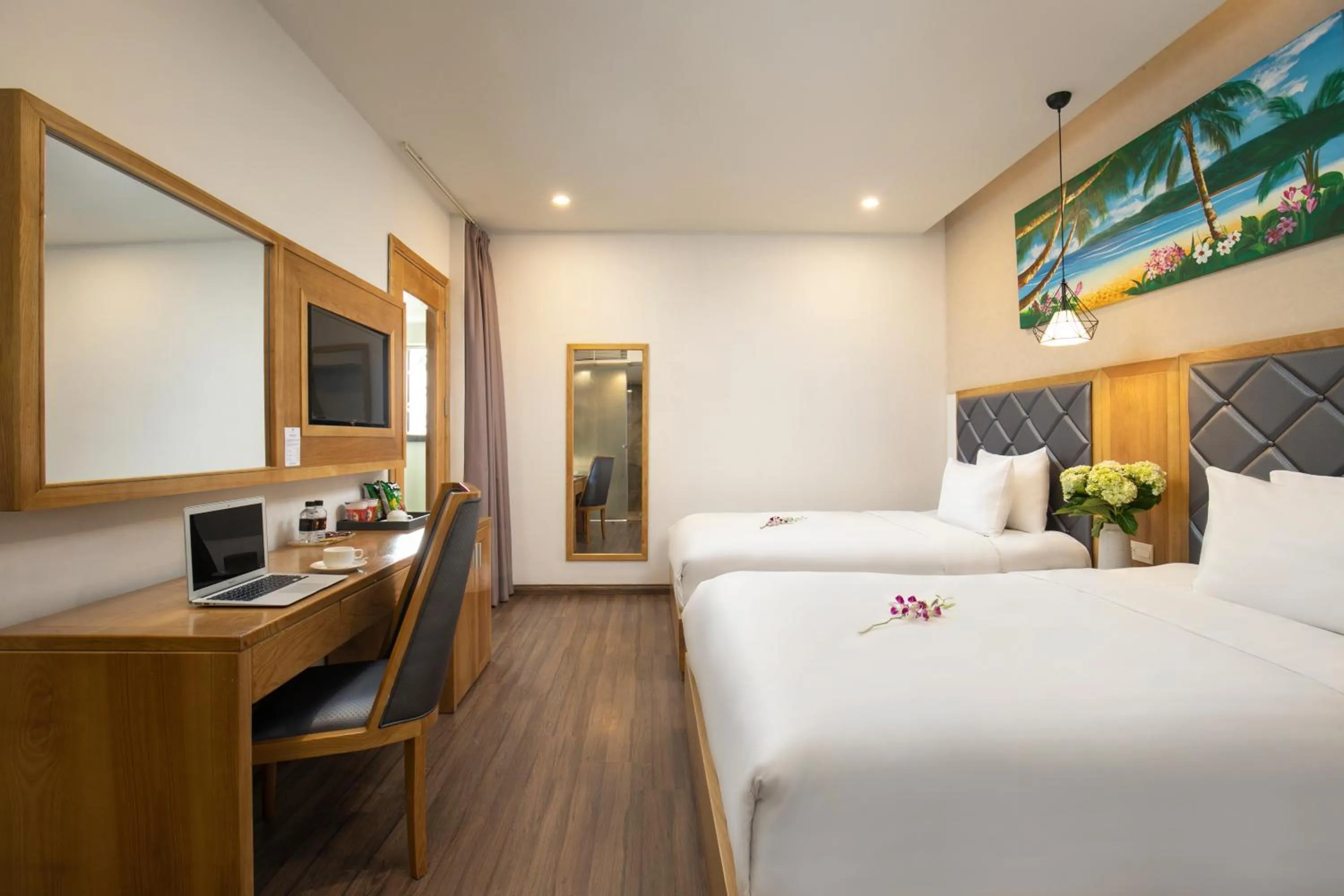 Superior Twin Room in Grand Sunrise Boutique Hotel
