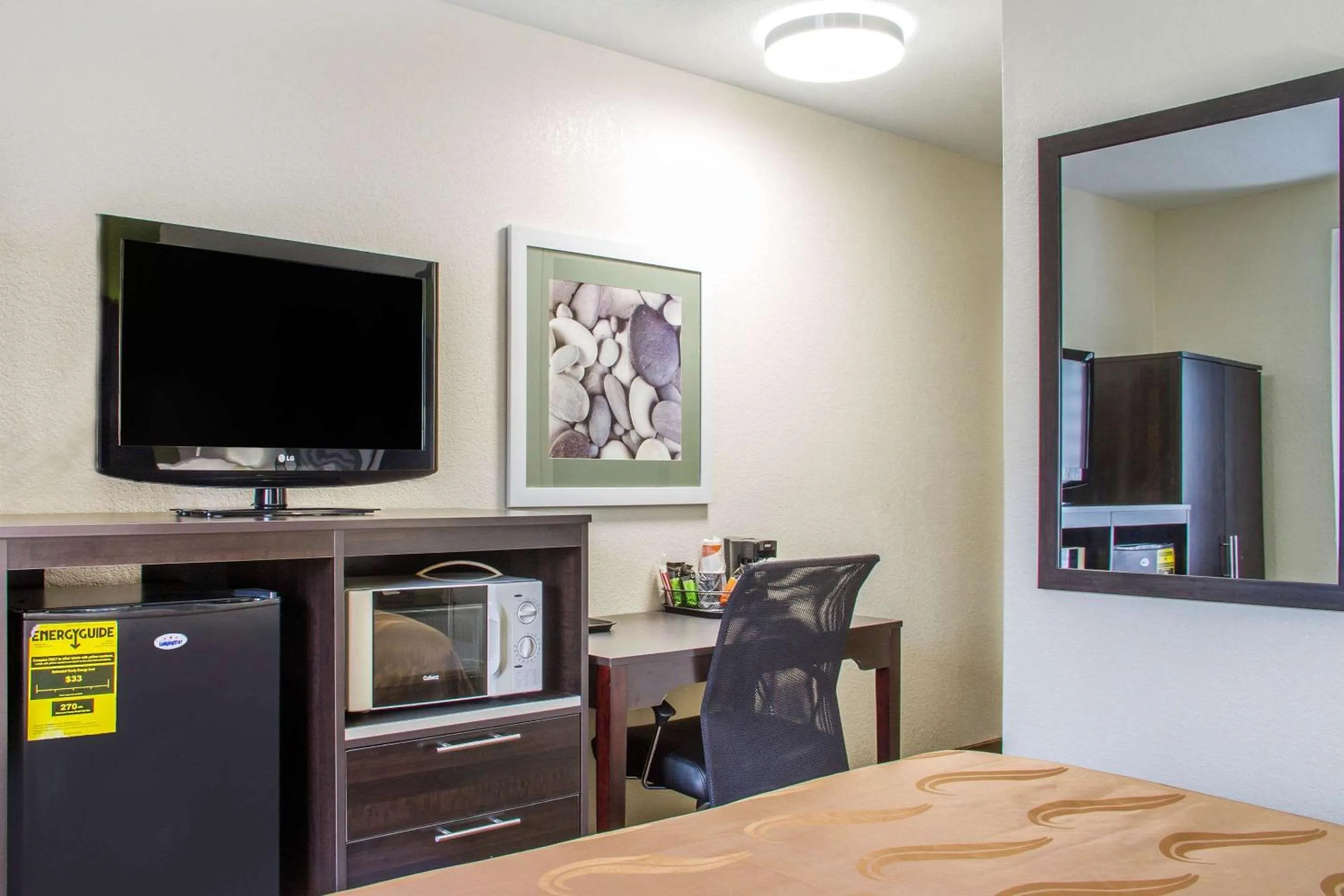 Queen Room with Two Queen Beds - Accessible/Non-Smoking  in Quality Inn & Suites Maggie Valley - Cherokee Area