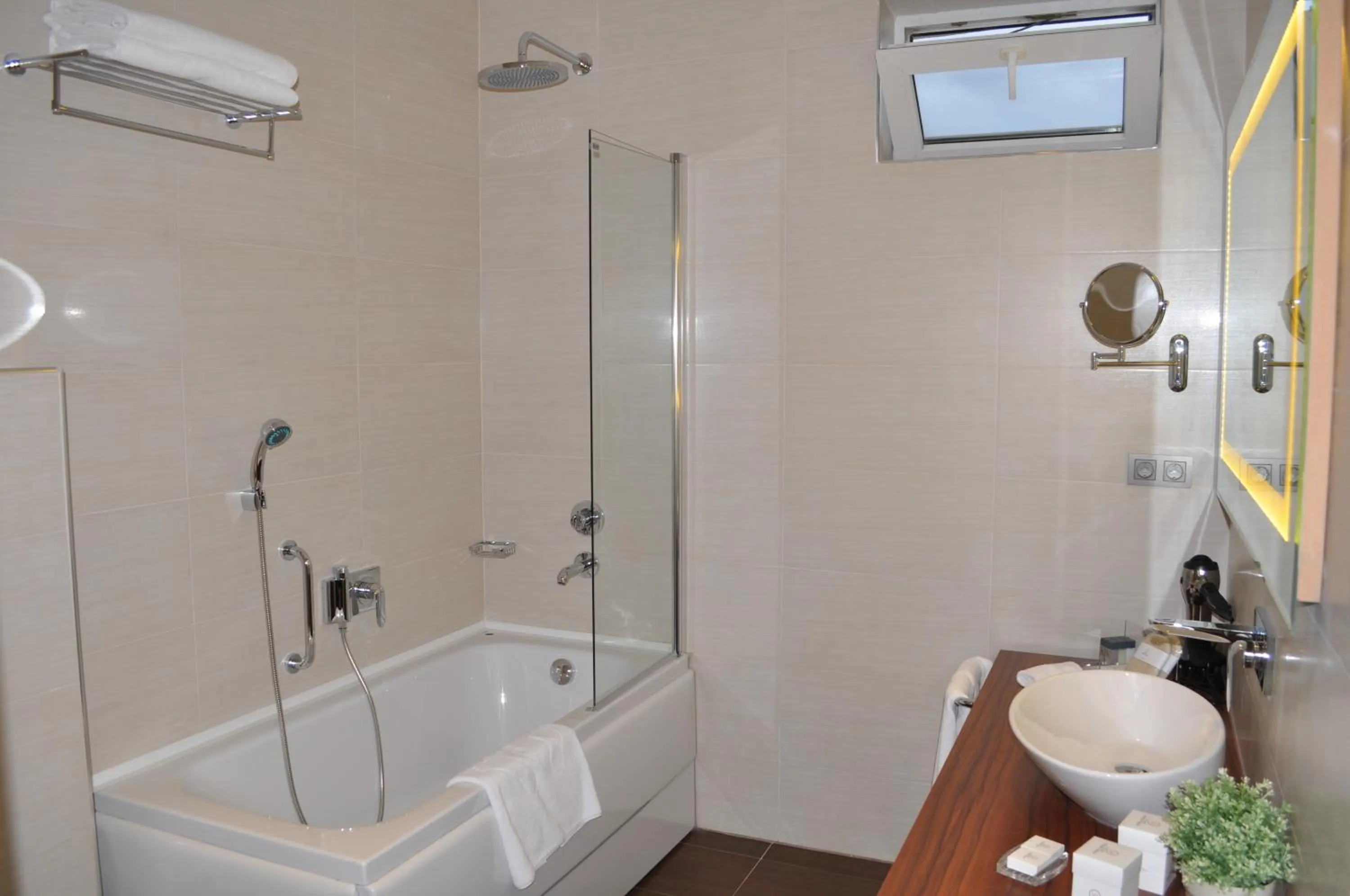 Twin Room - single occupancy in Batumi World Palace