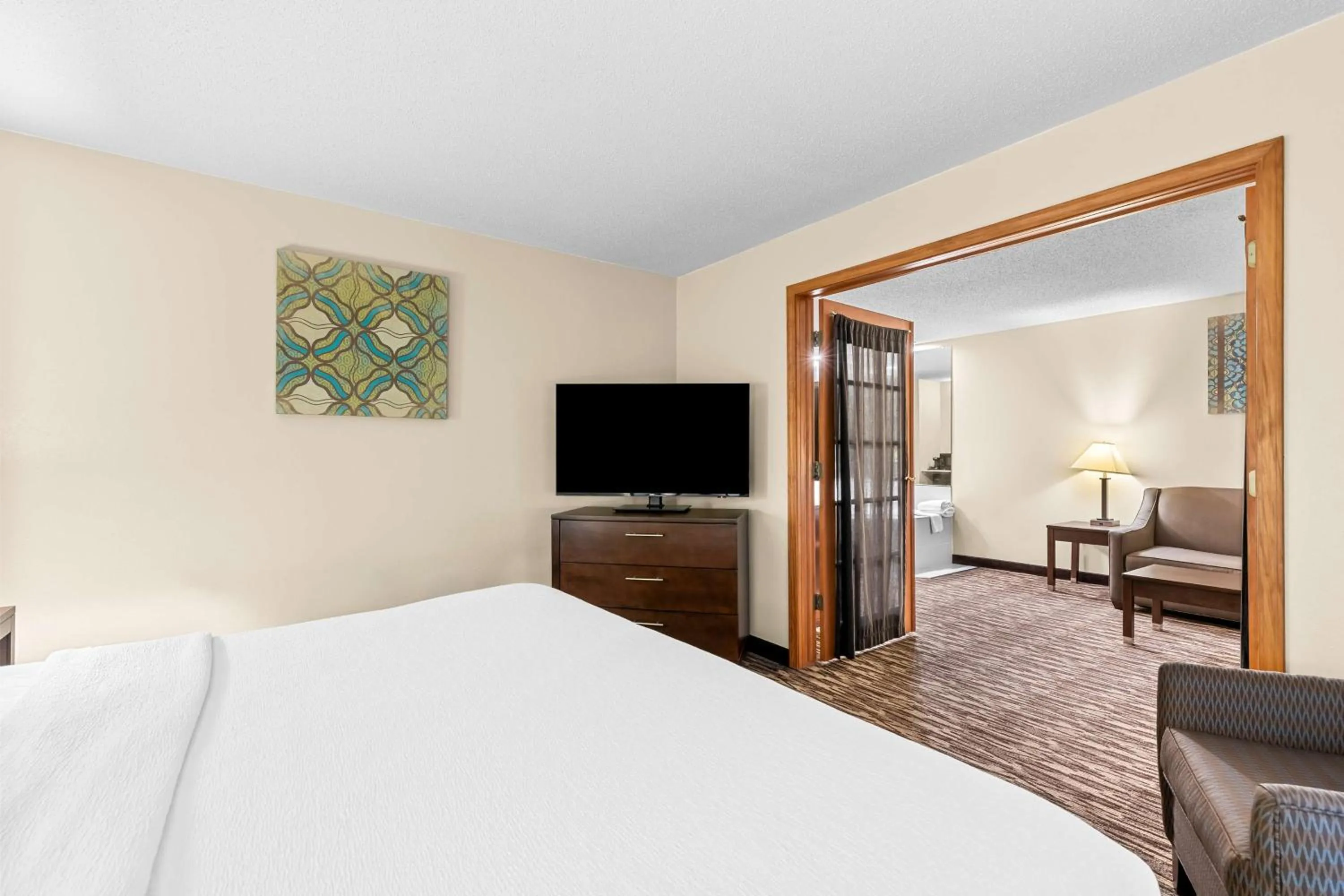 Two-Room King Suite with Bath Tub and Sofa Bed - Disability Access/Non-Smoking in Best Western Baraboo Inn