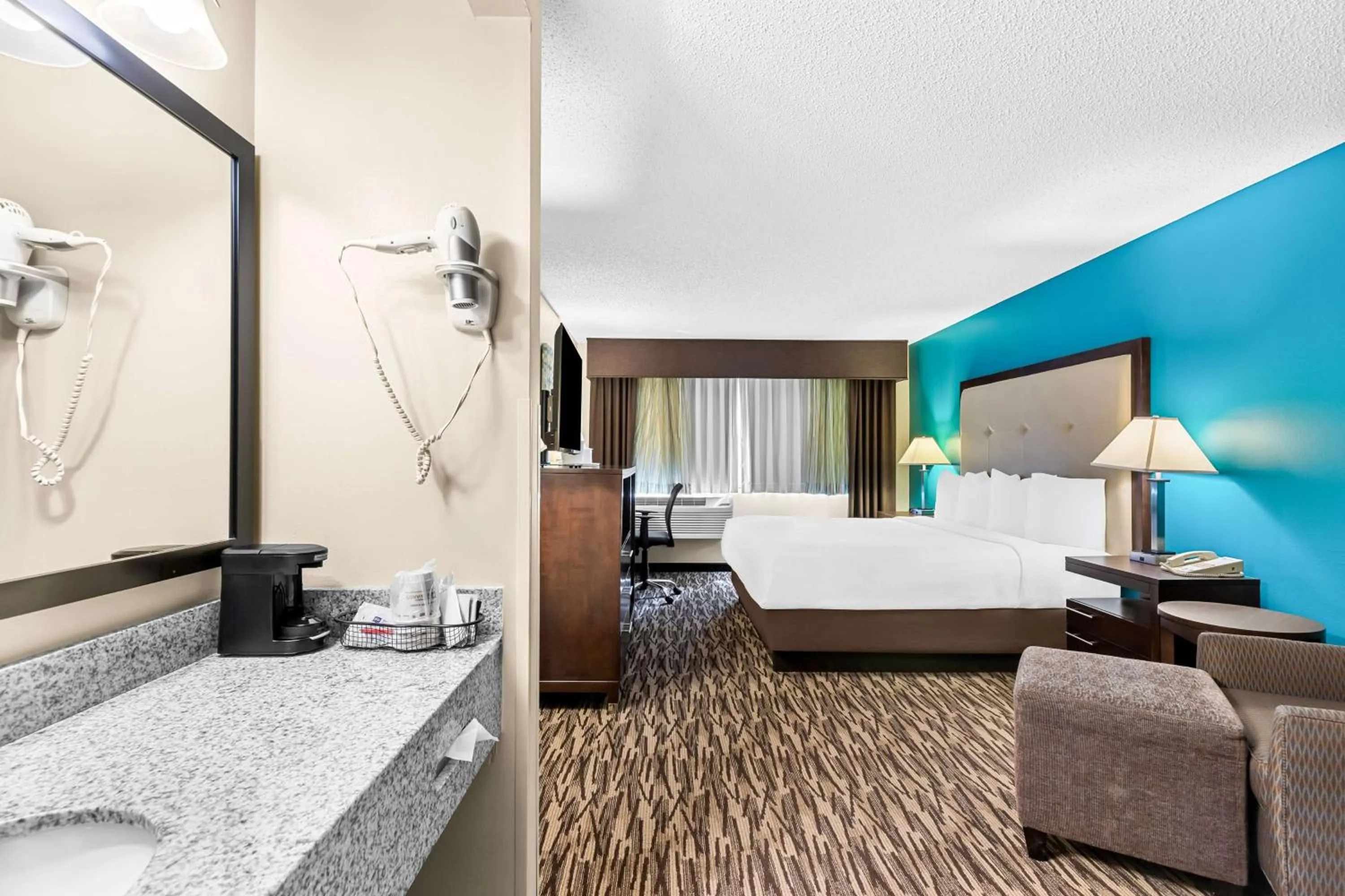 Executive King Room in Best Western Baraboo Inn