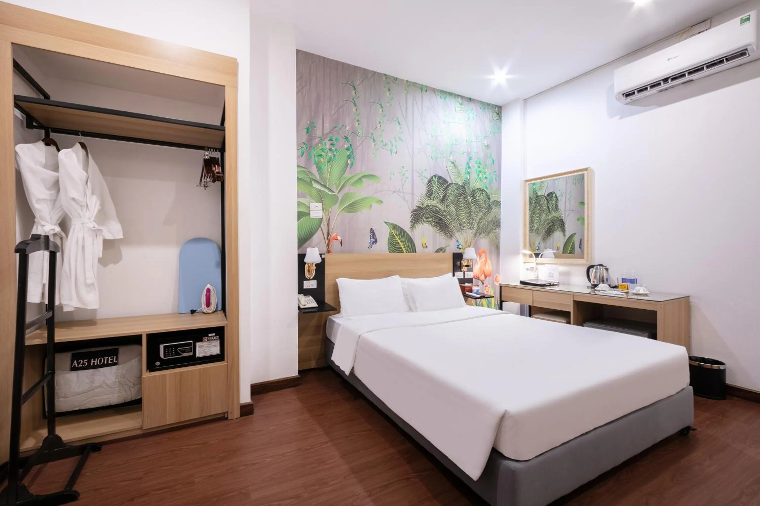Superior Double Room in A25 Hotel - 15 Hàng Than