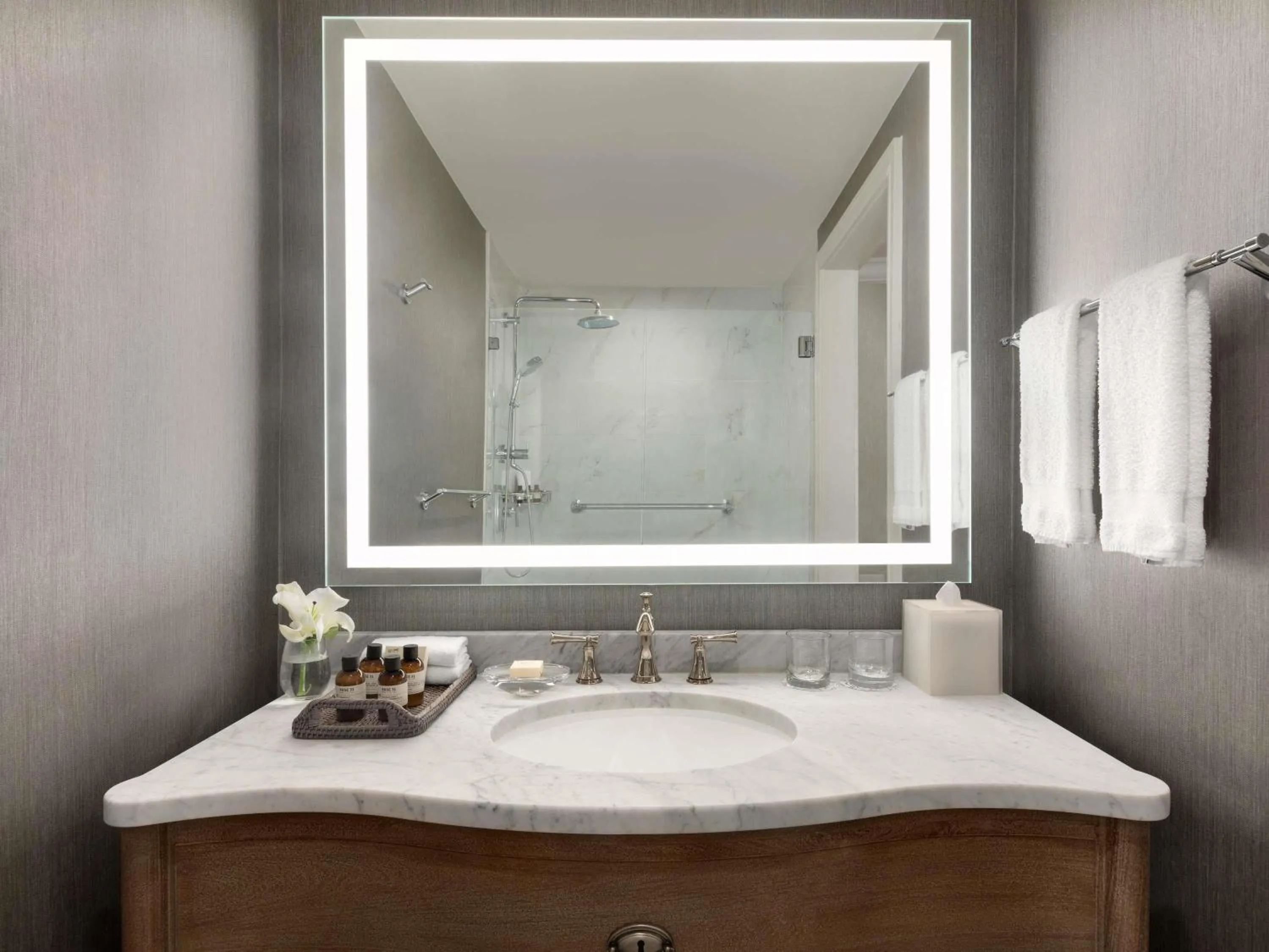 Fairmont Gold Presidential One Bedroom Suite with One King Bed One - Lounge Access in Fairmont Dallas